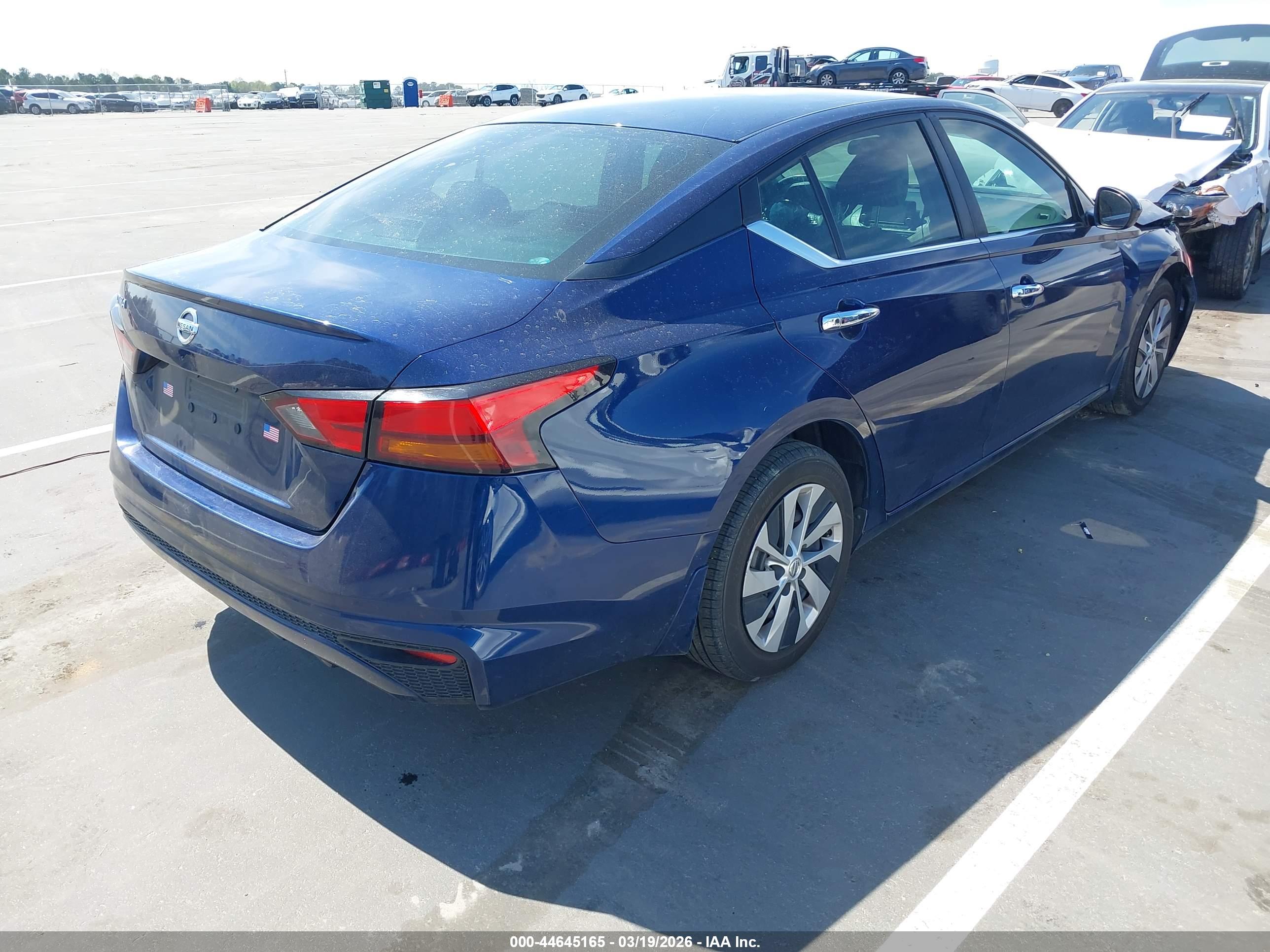 NISSAN ALTIMA image 4