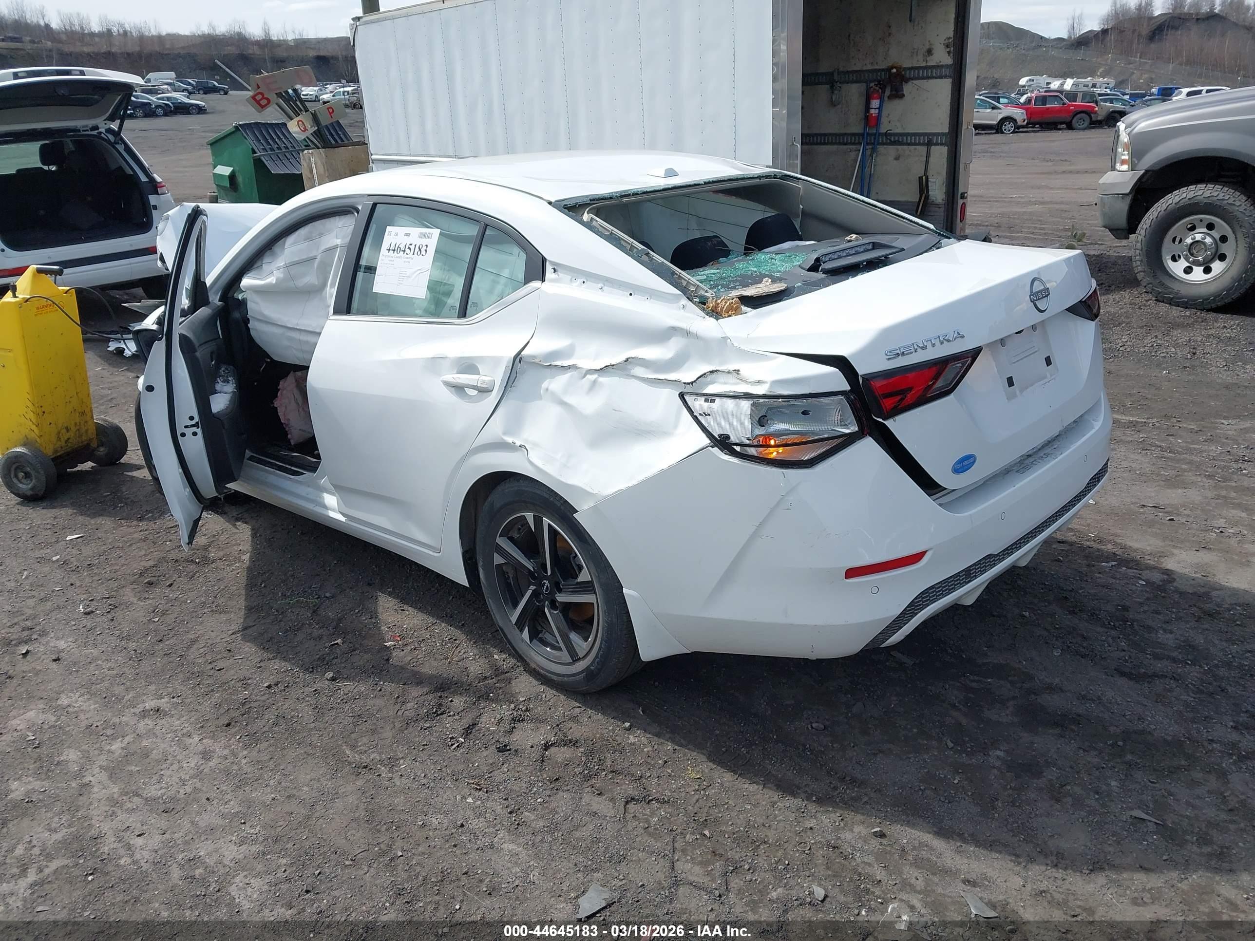 NISSAN SENTRA image 3