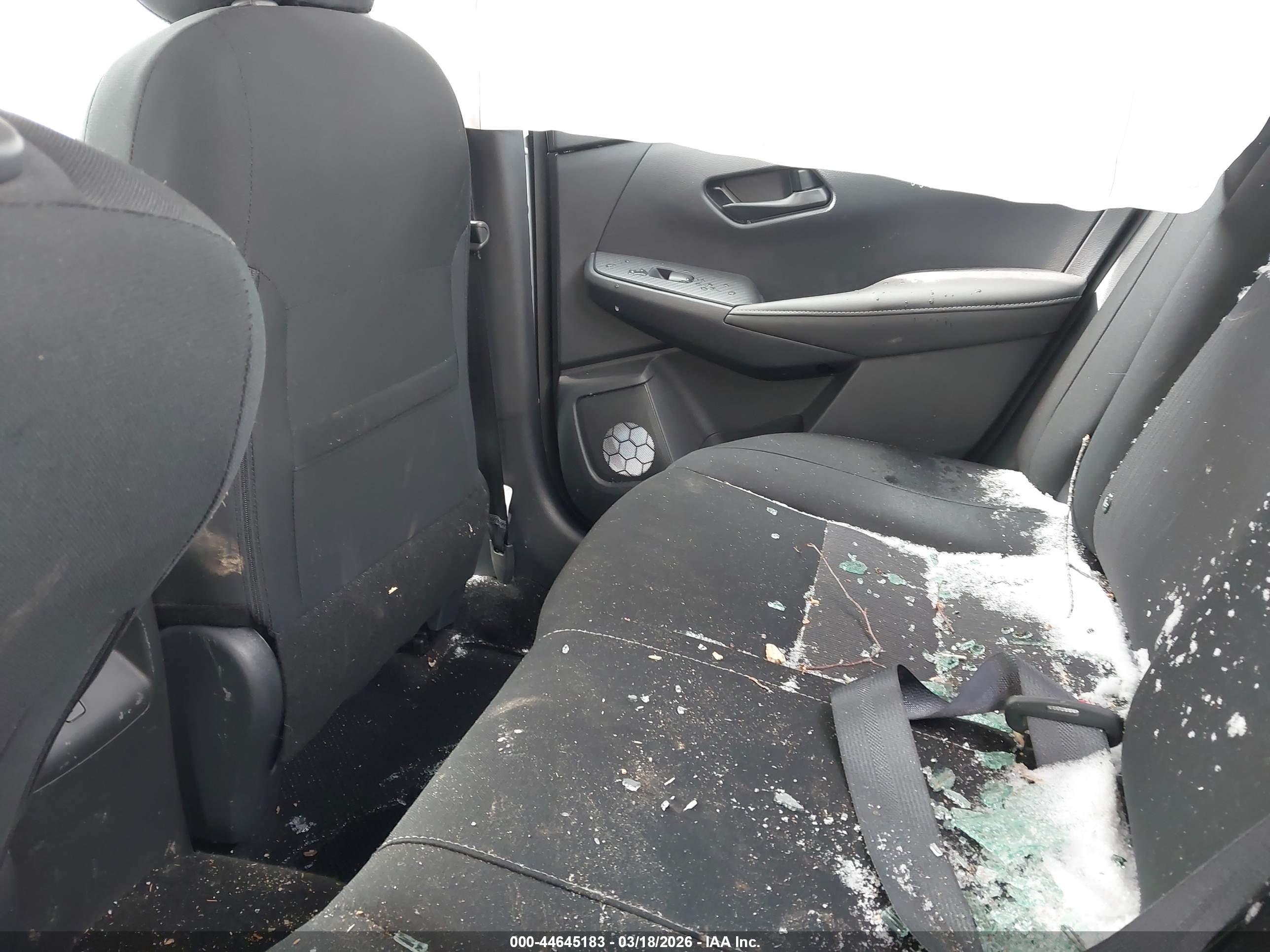 NISSAN SENTRA image 8