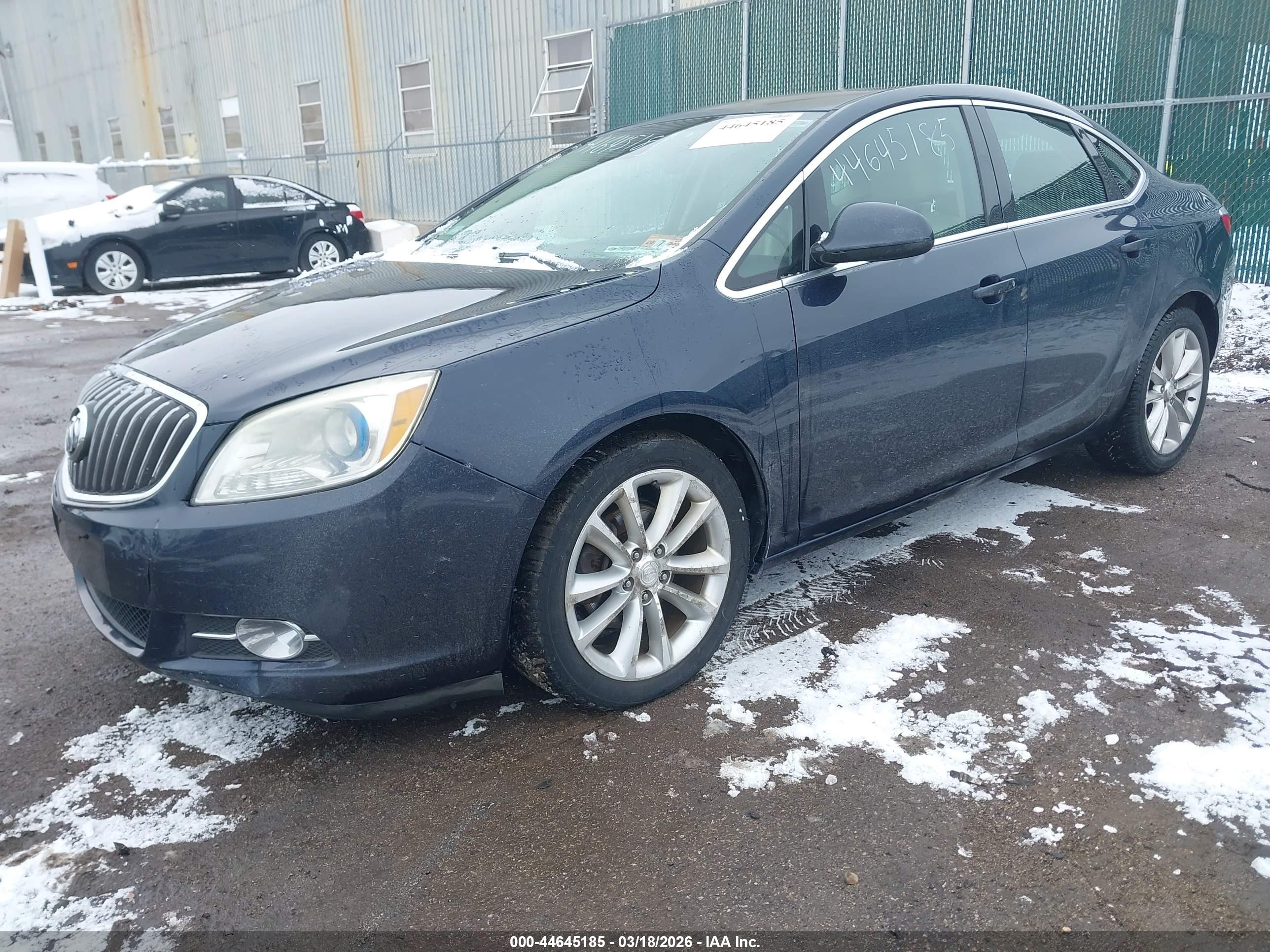 BUICK VERANO image 2