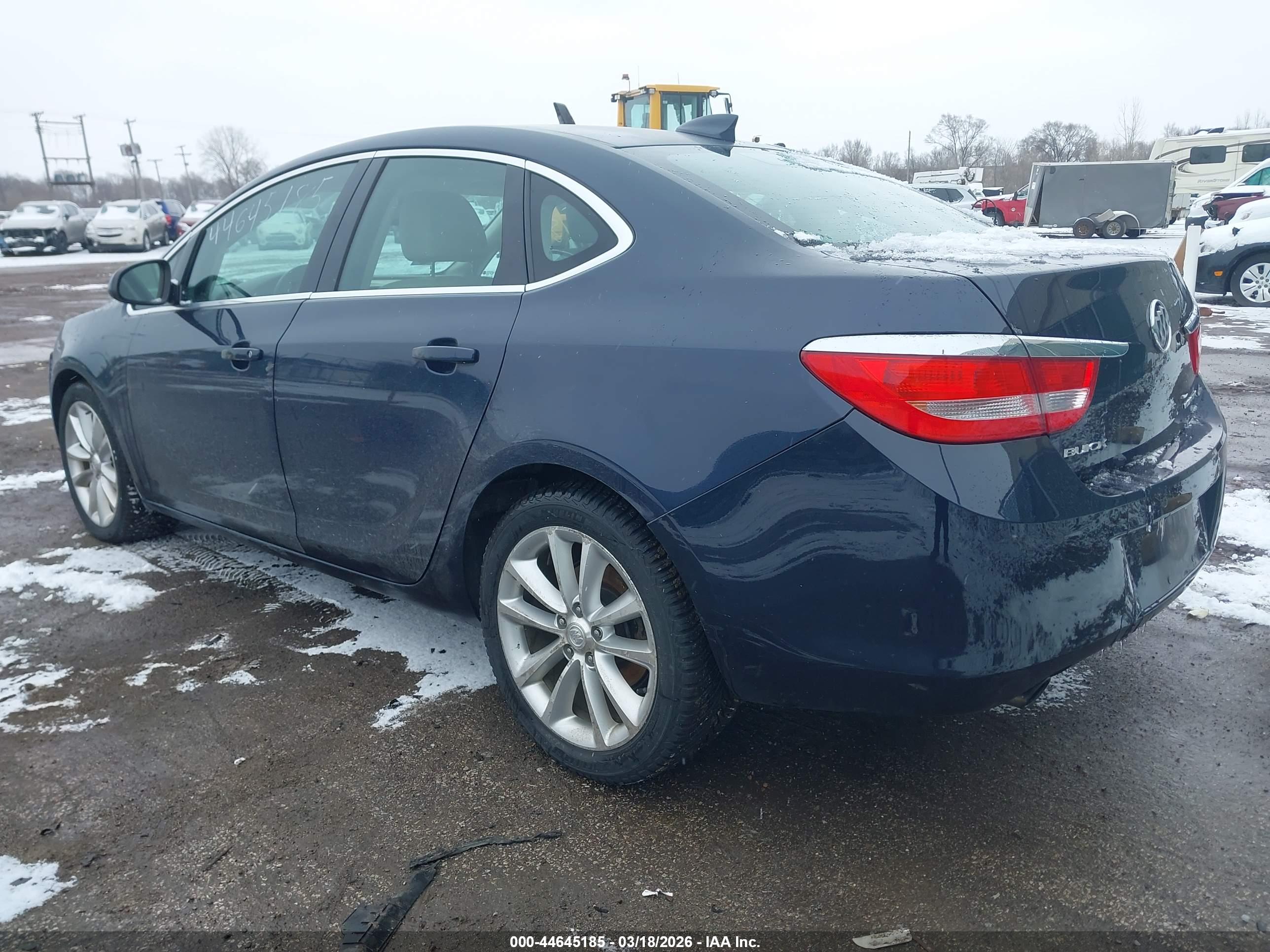 BUICK VERANO image 3