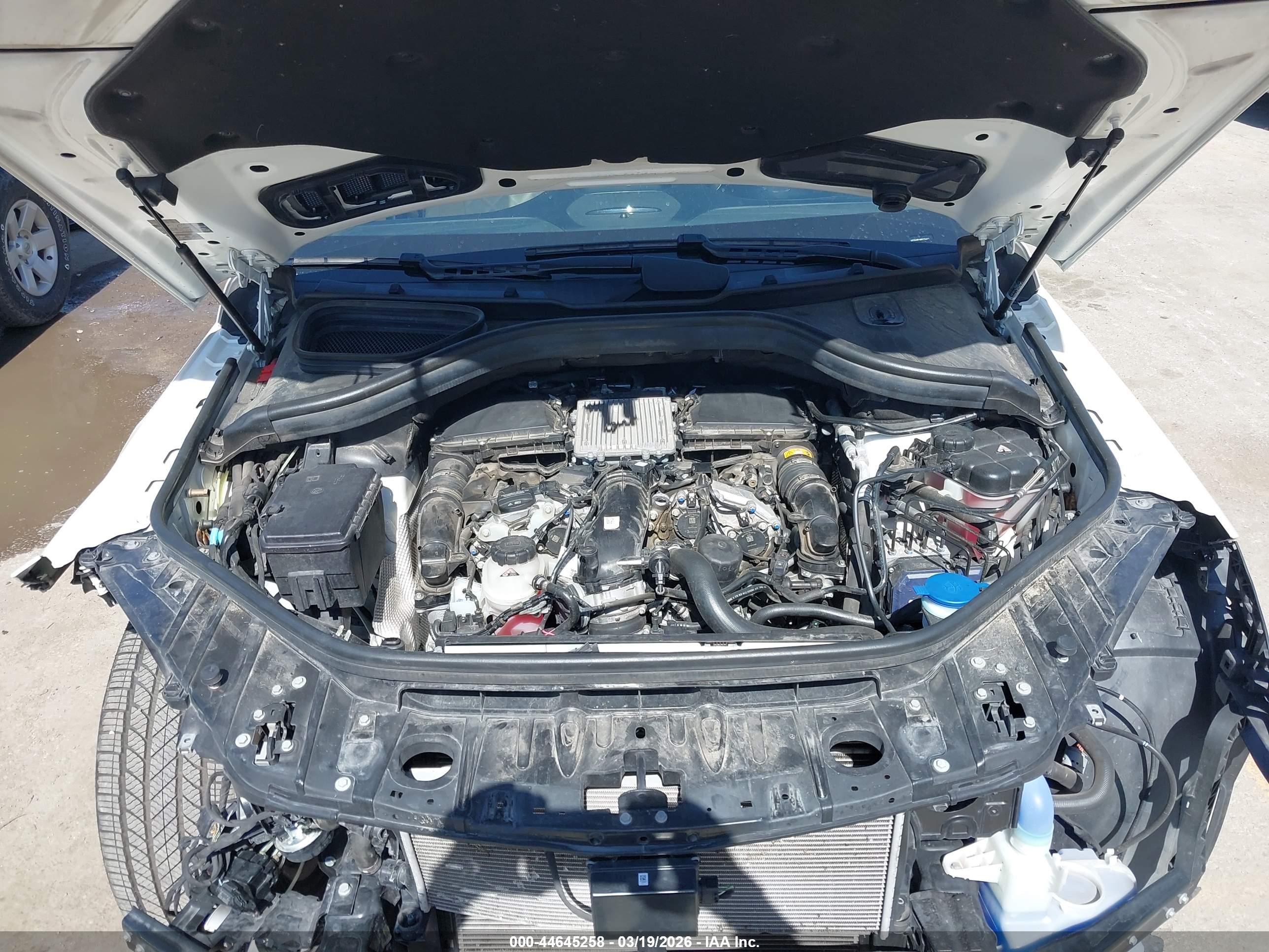 MERCEDES-BENZ GLS image 10
