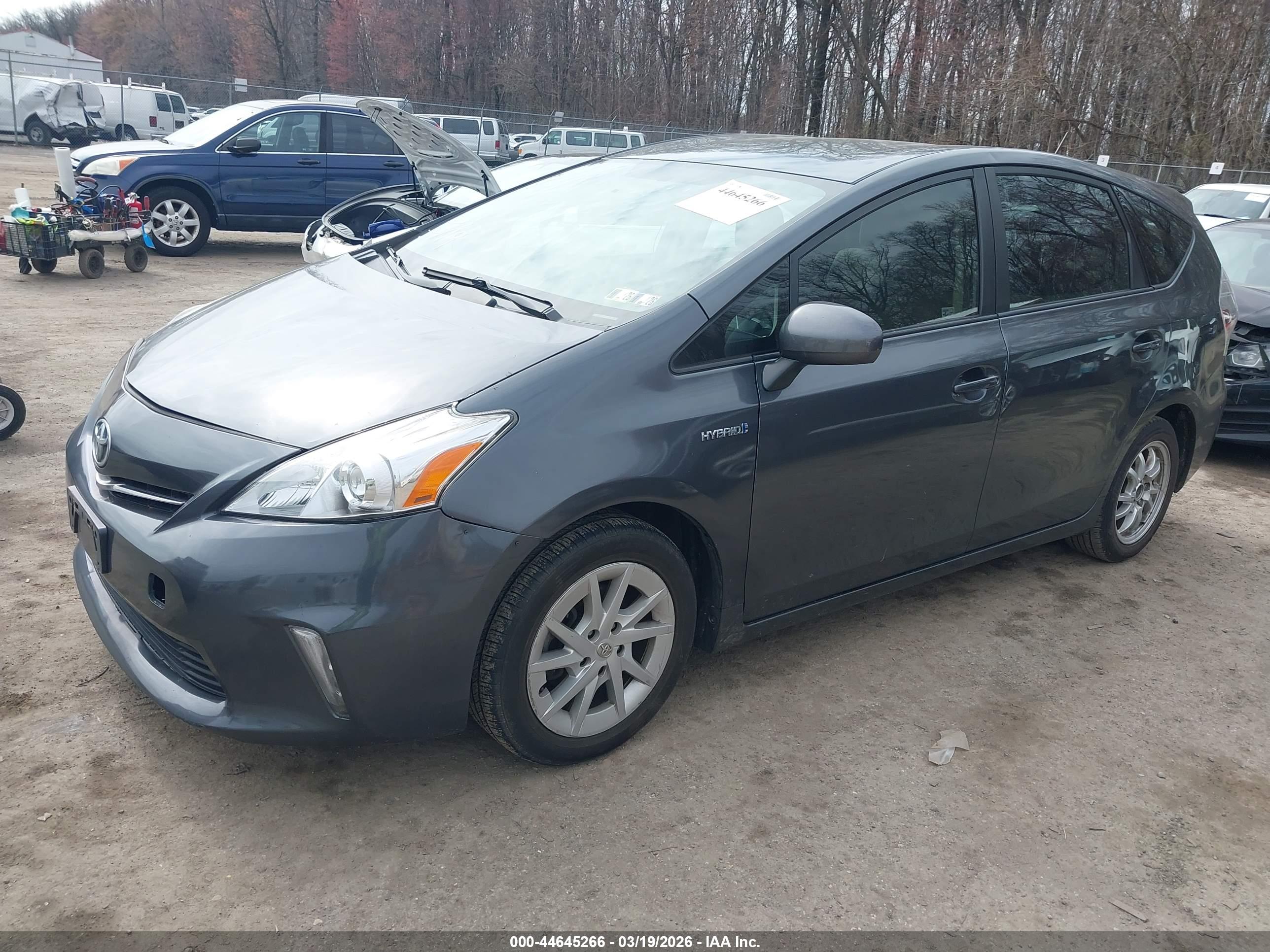TOYOTA PRIUS image 2