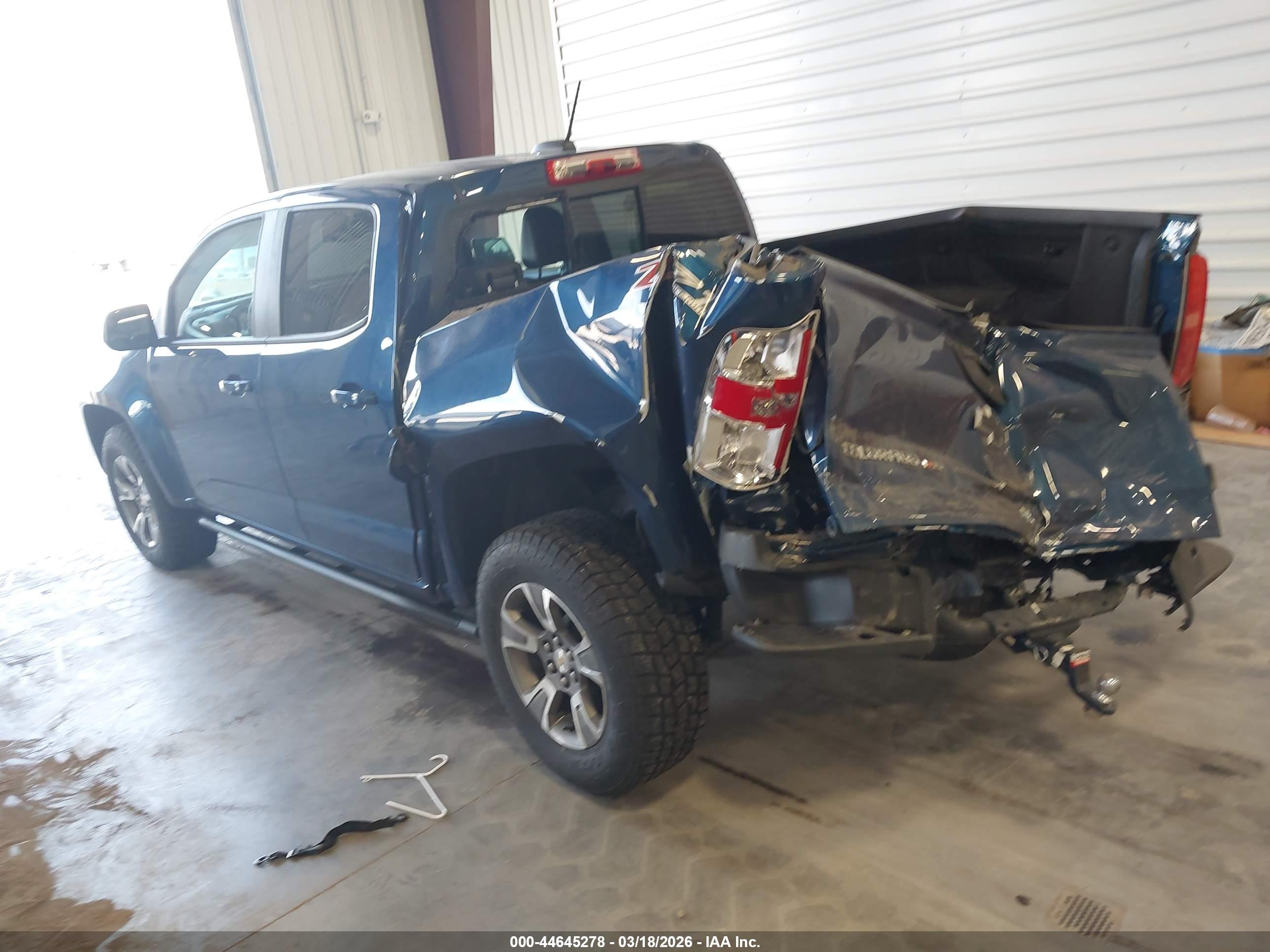 CHEVROLET COLORADO image 3