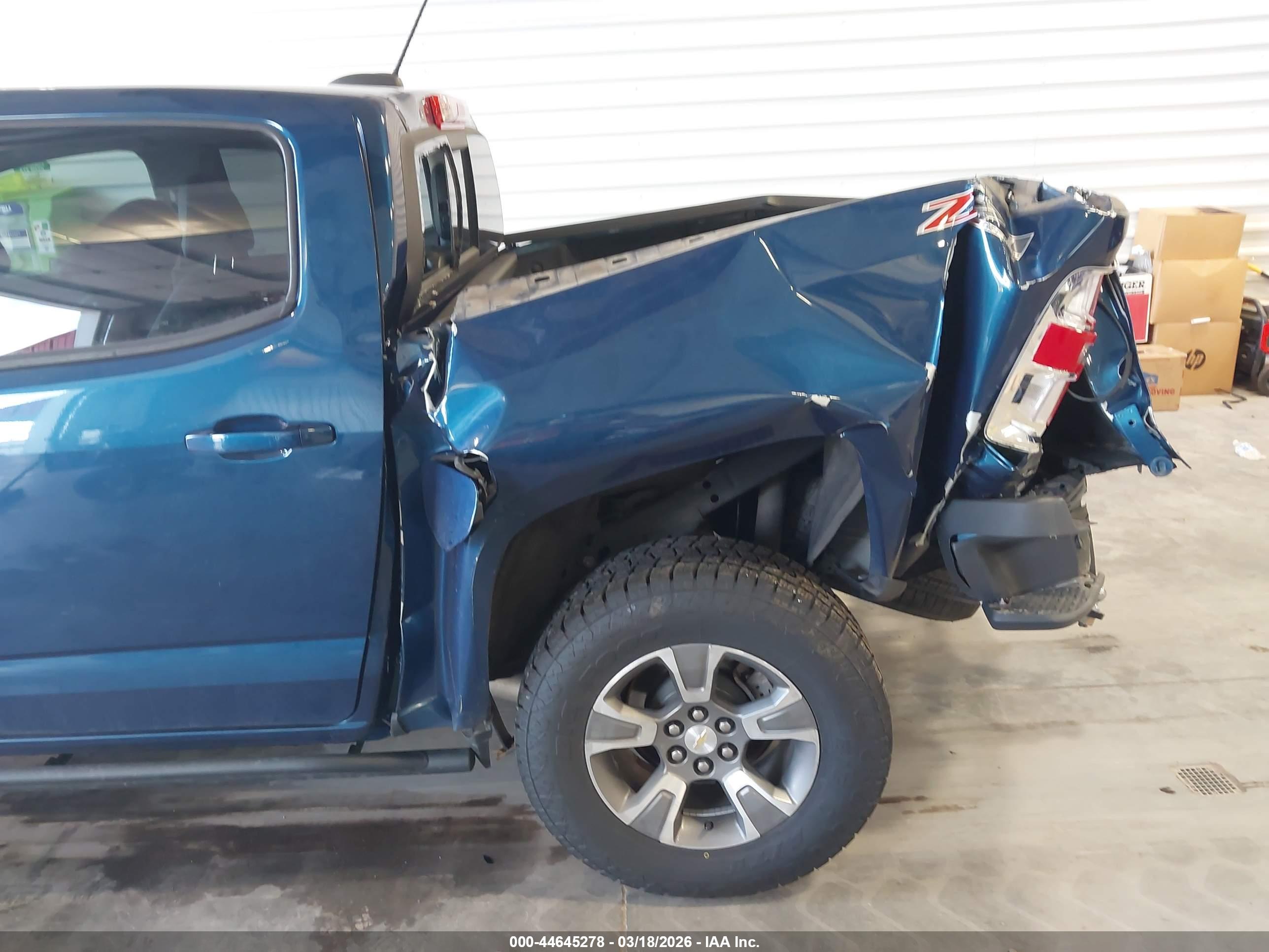 CHEVROLET COLORADO image 6
