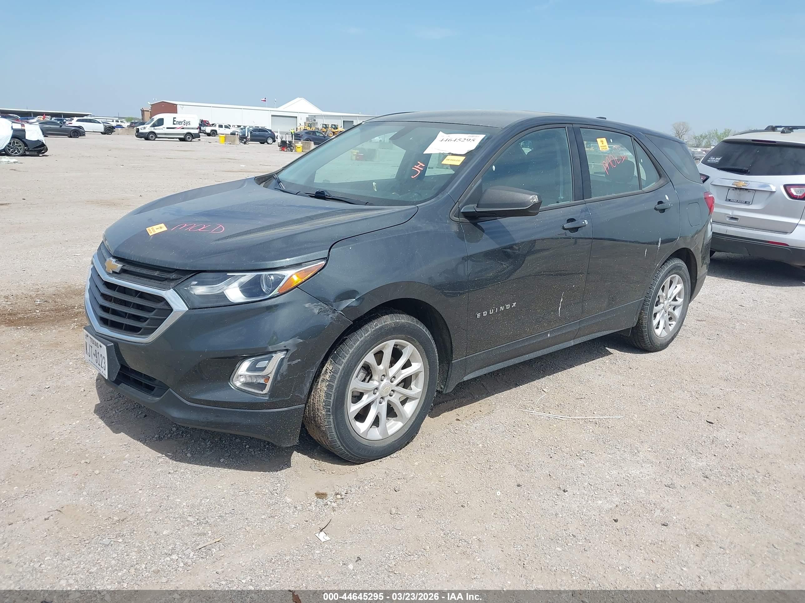 CHEVROLET EQUINOX image 2