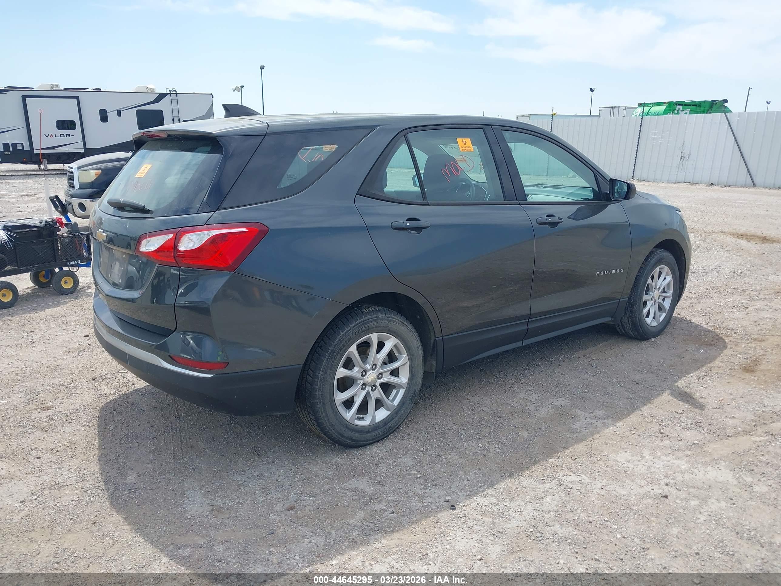 CHEVROLET EQUINOX image 4