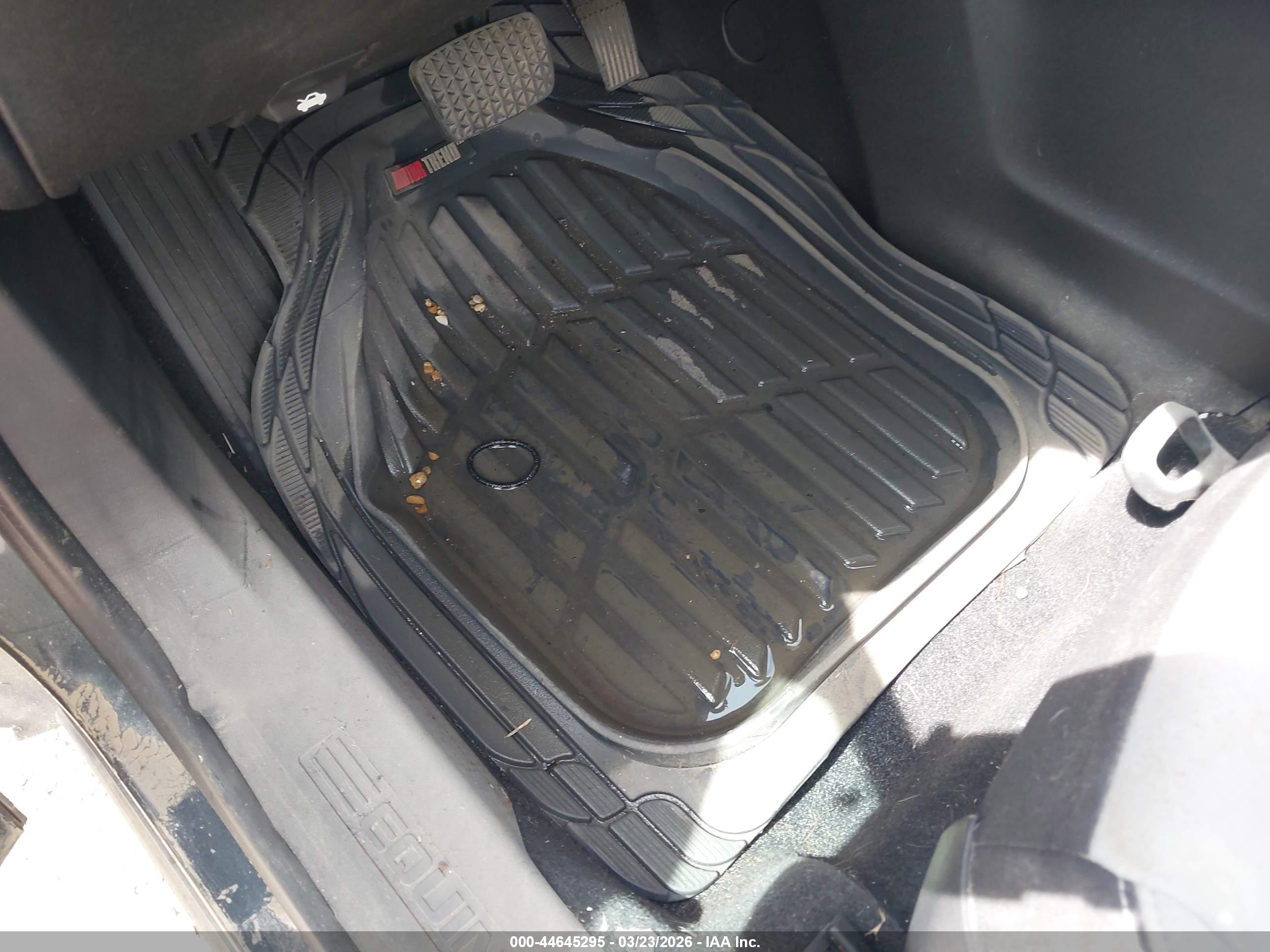 CHEVROLET EQUINOX image 6