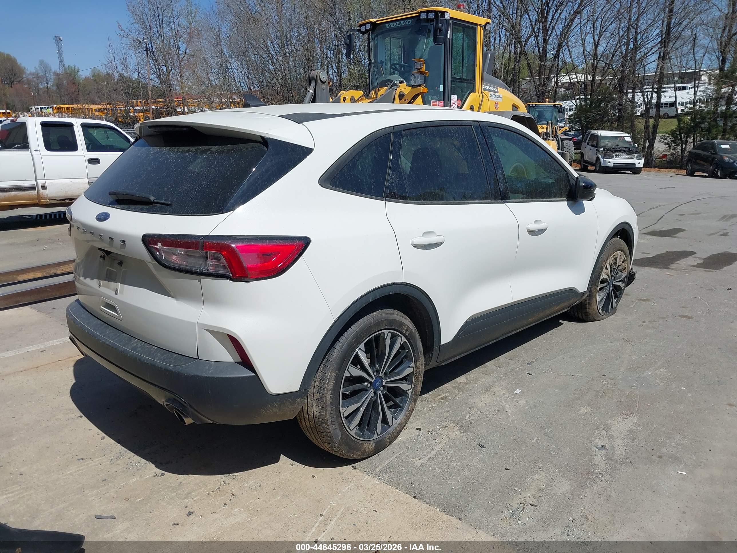 FORD ESCAPE image 4