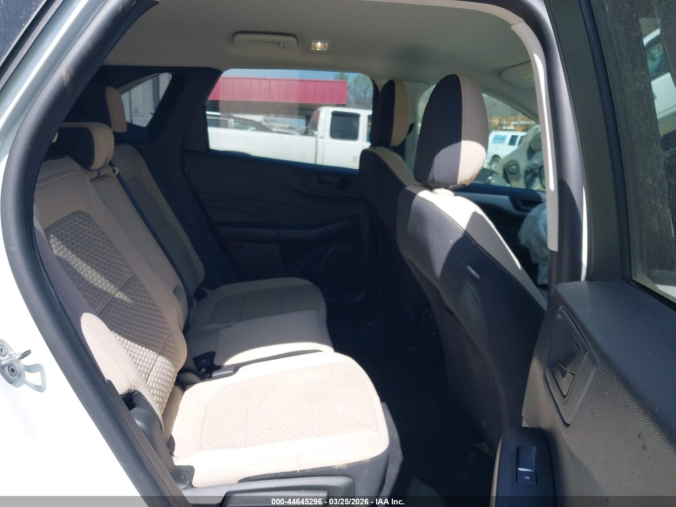 FORD ESCAPE image 8