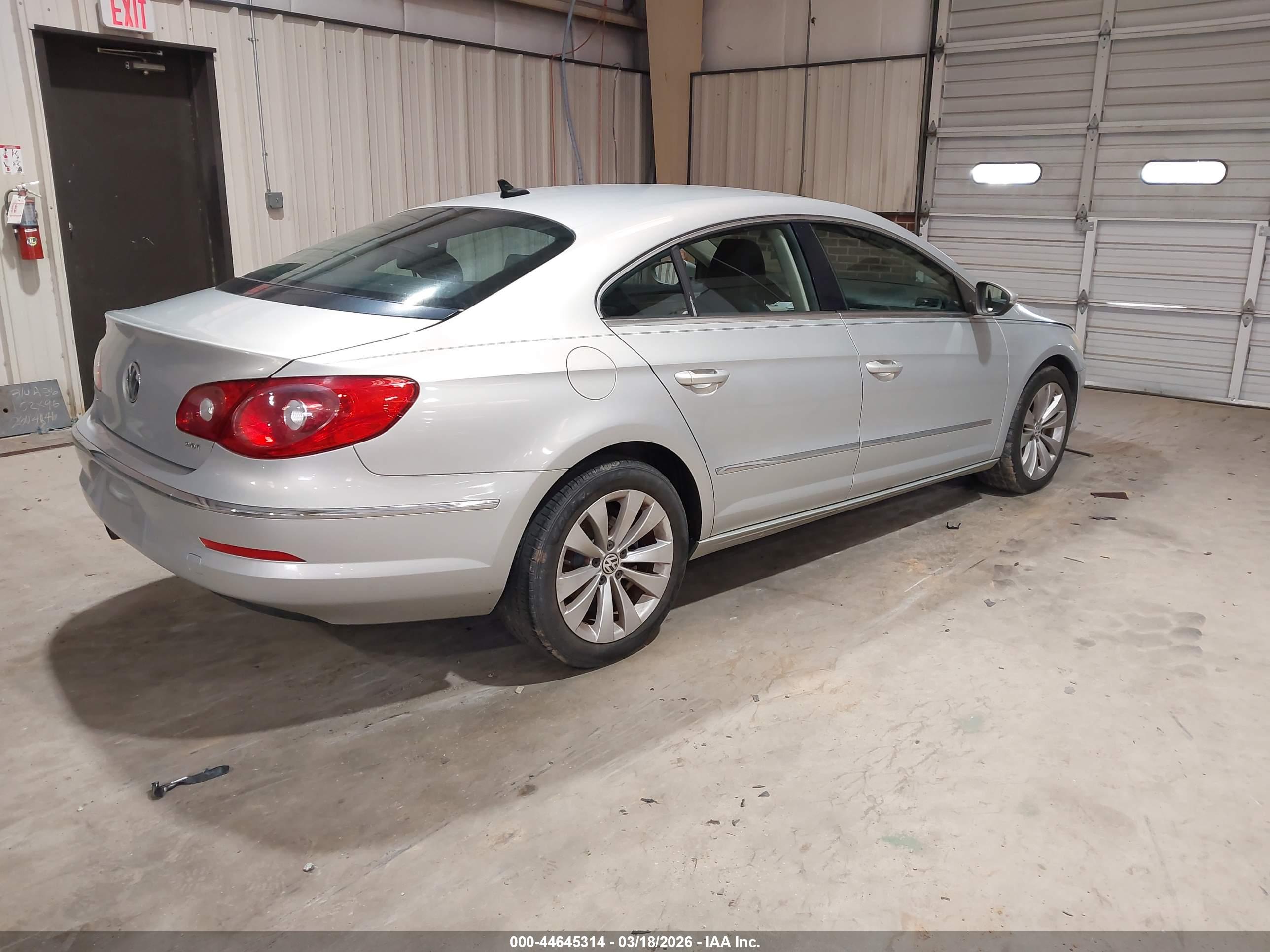 VOLKSWAGEN CC image 4