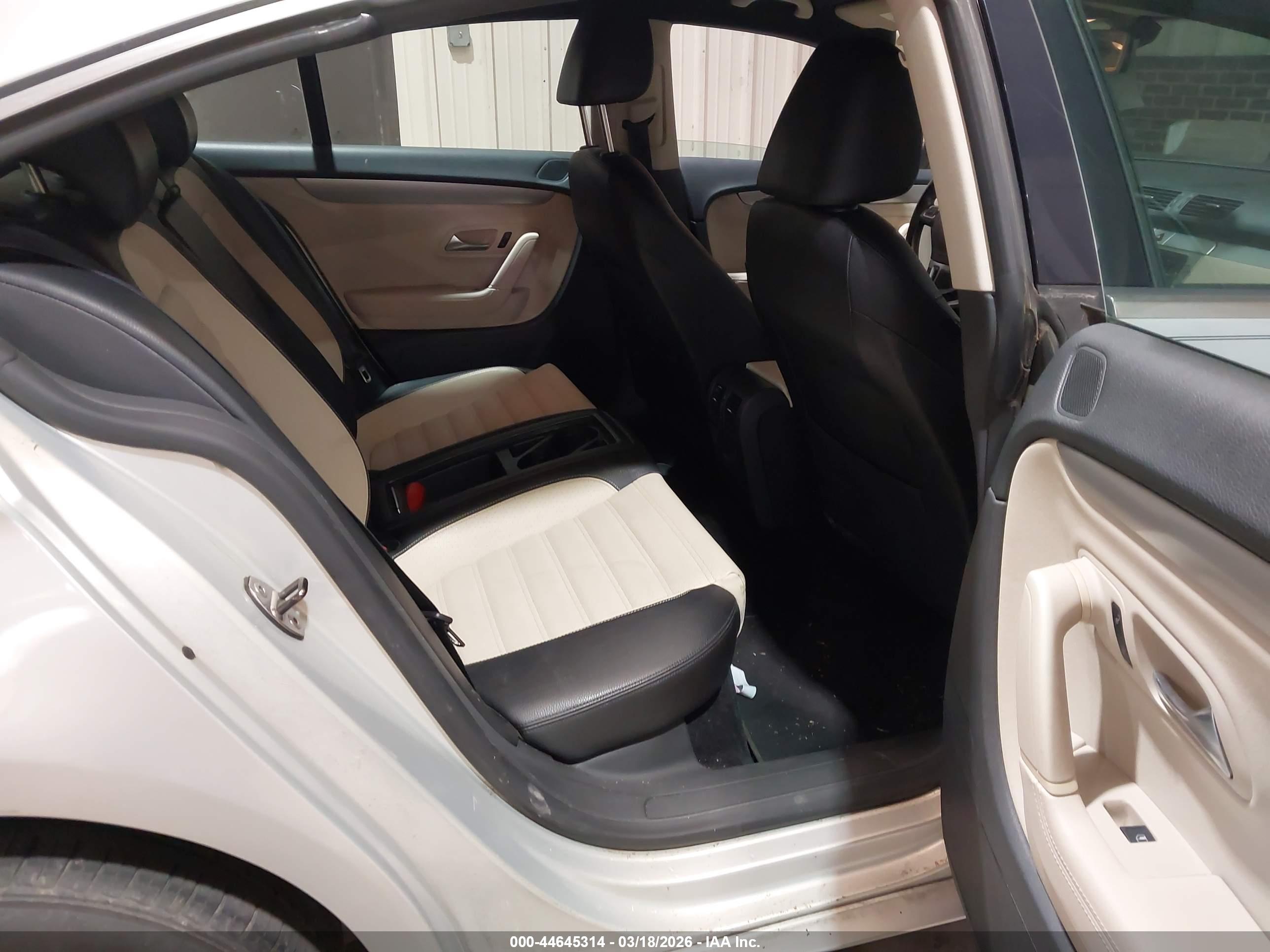 VOLKSWAGEN CC image 8
