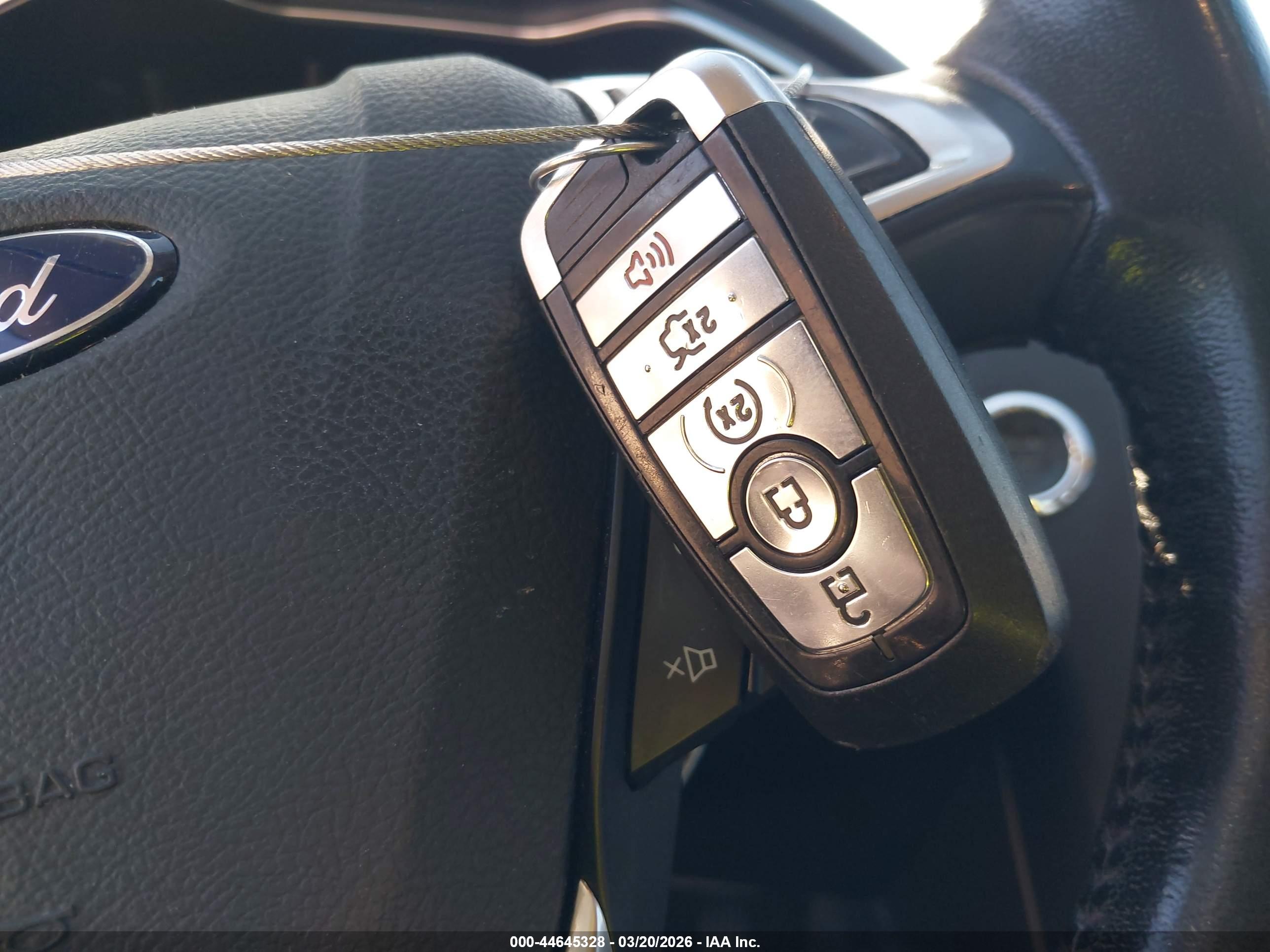 FORD FUSION image 11
