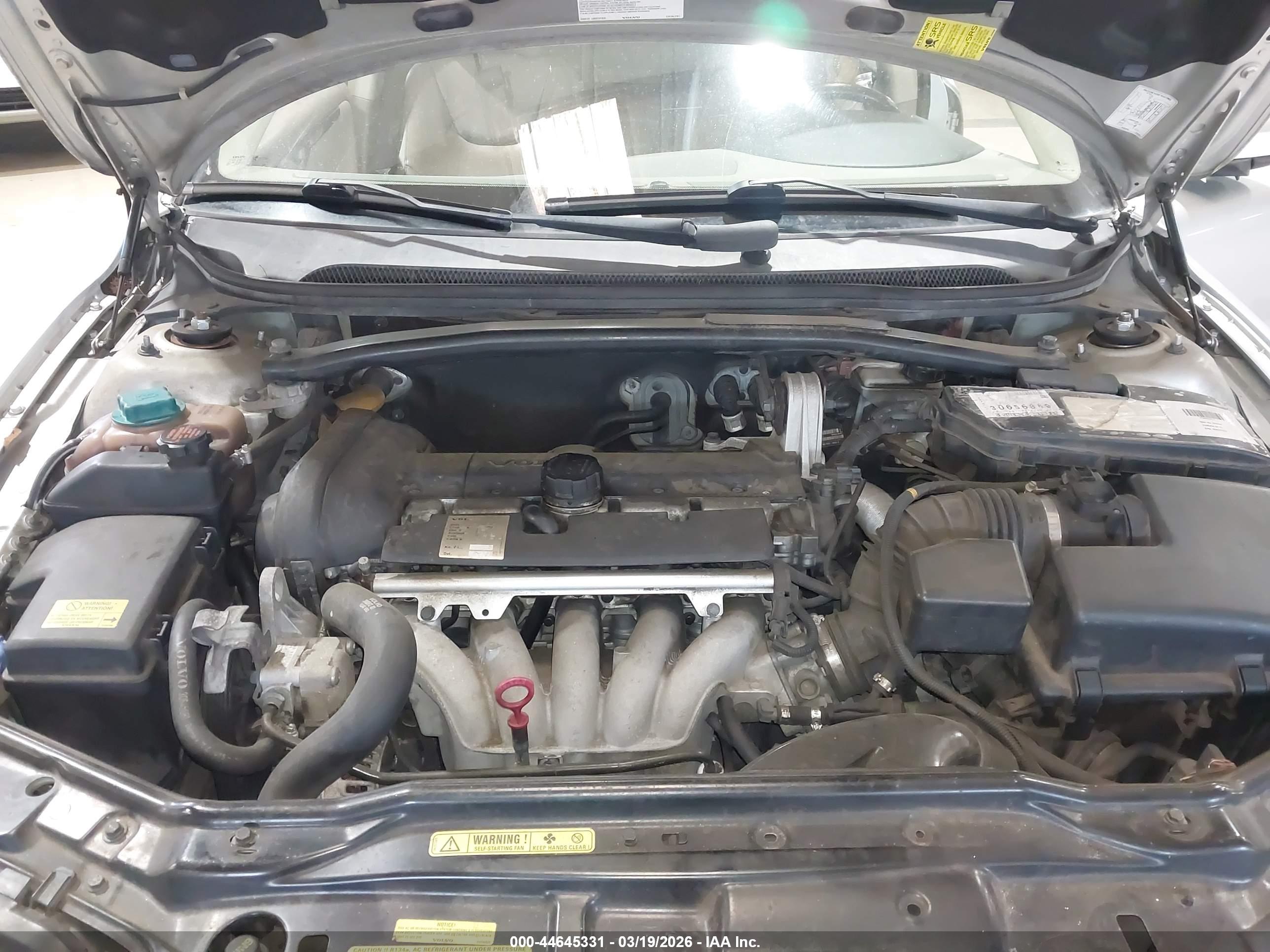 VOLVO S60 image 10