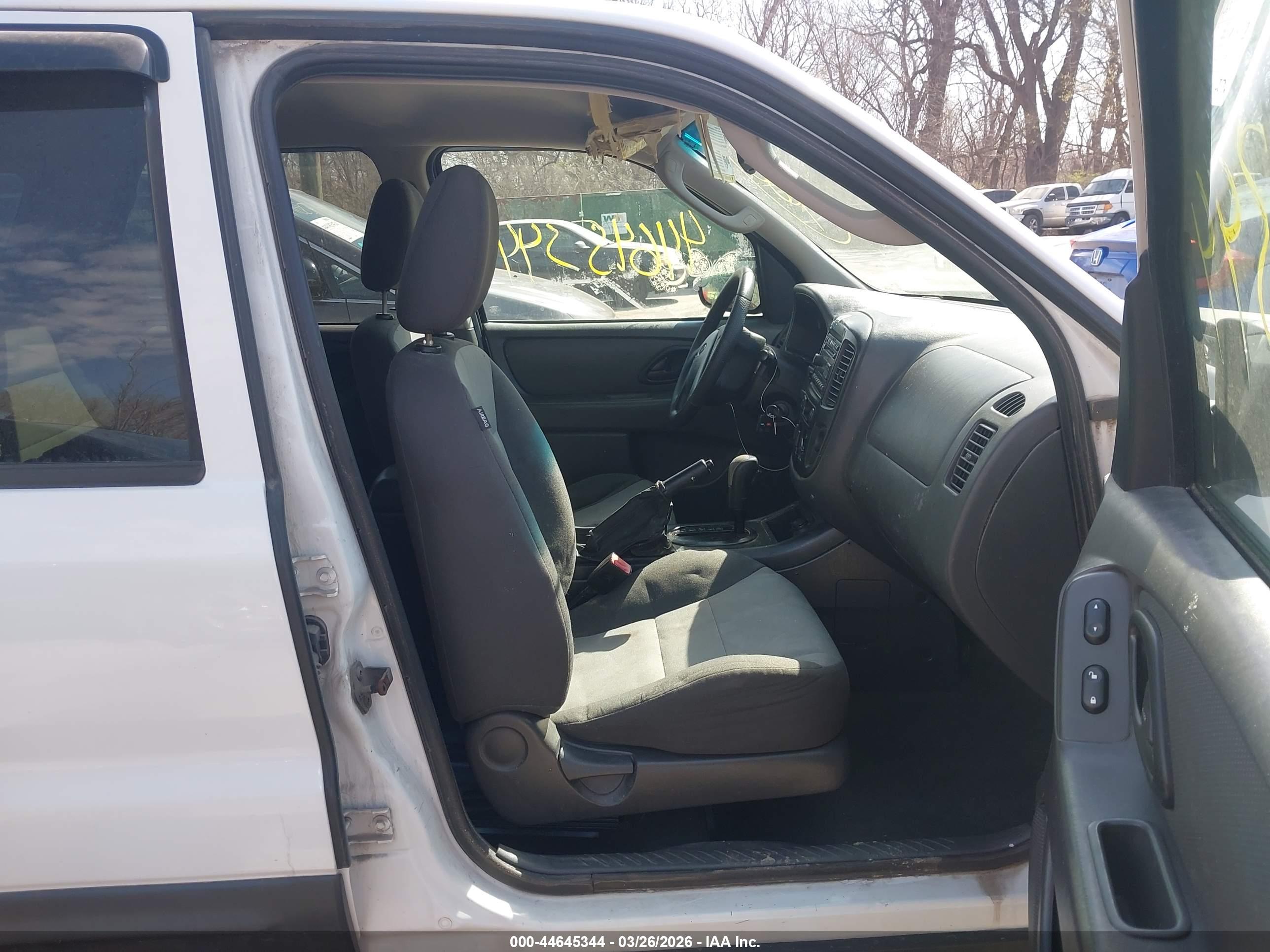 FORD ESCAPE image 5