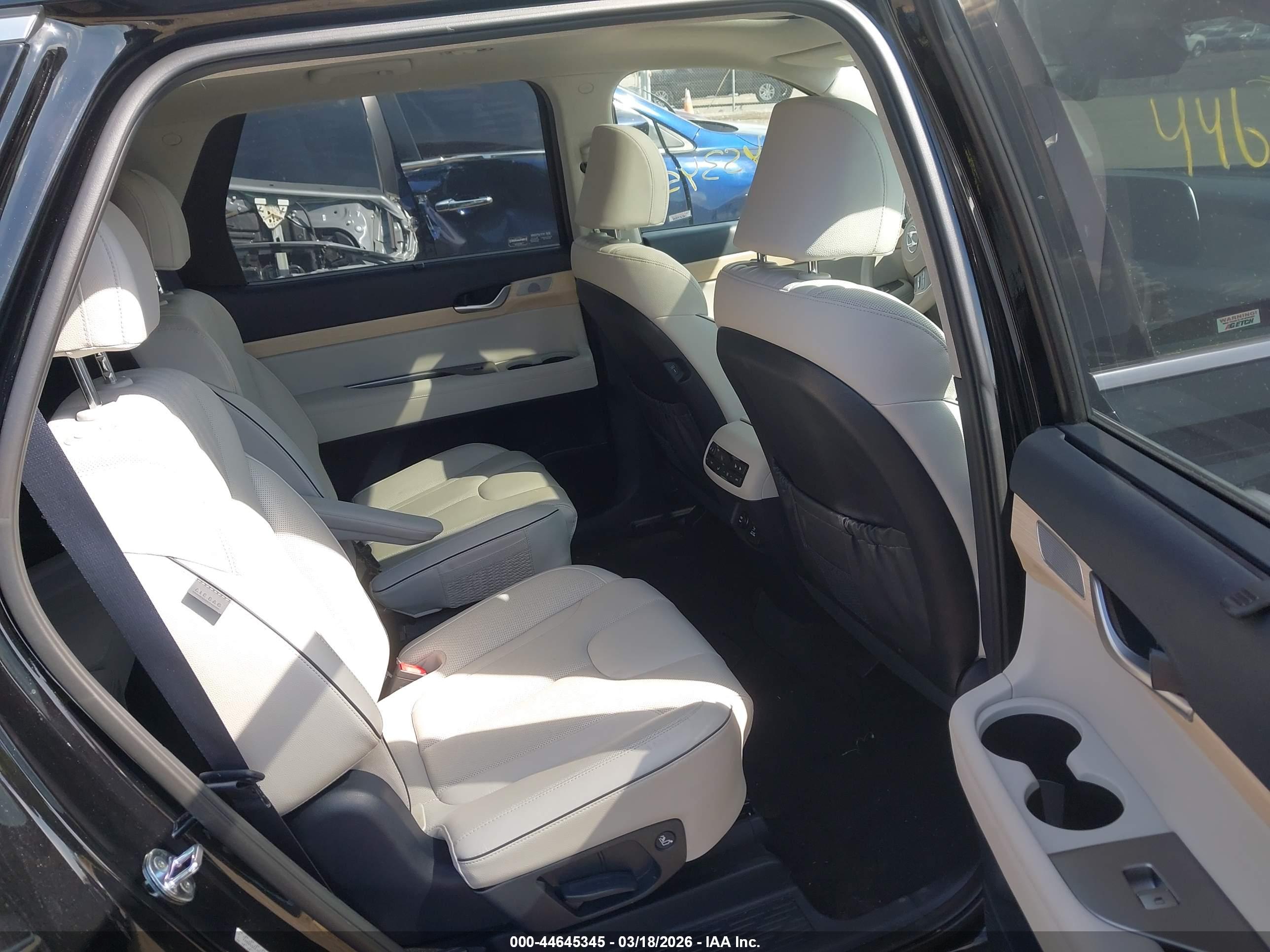 HYUNDAI PALISADE image 8