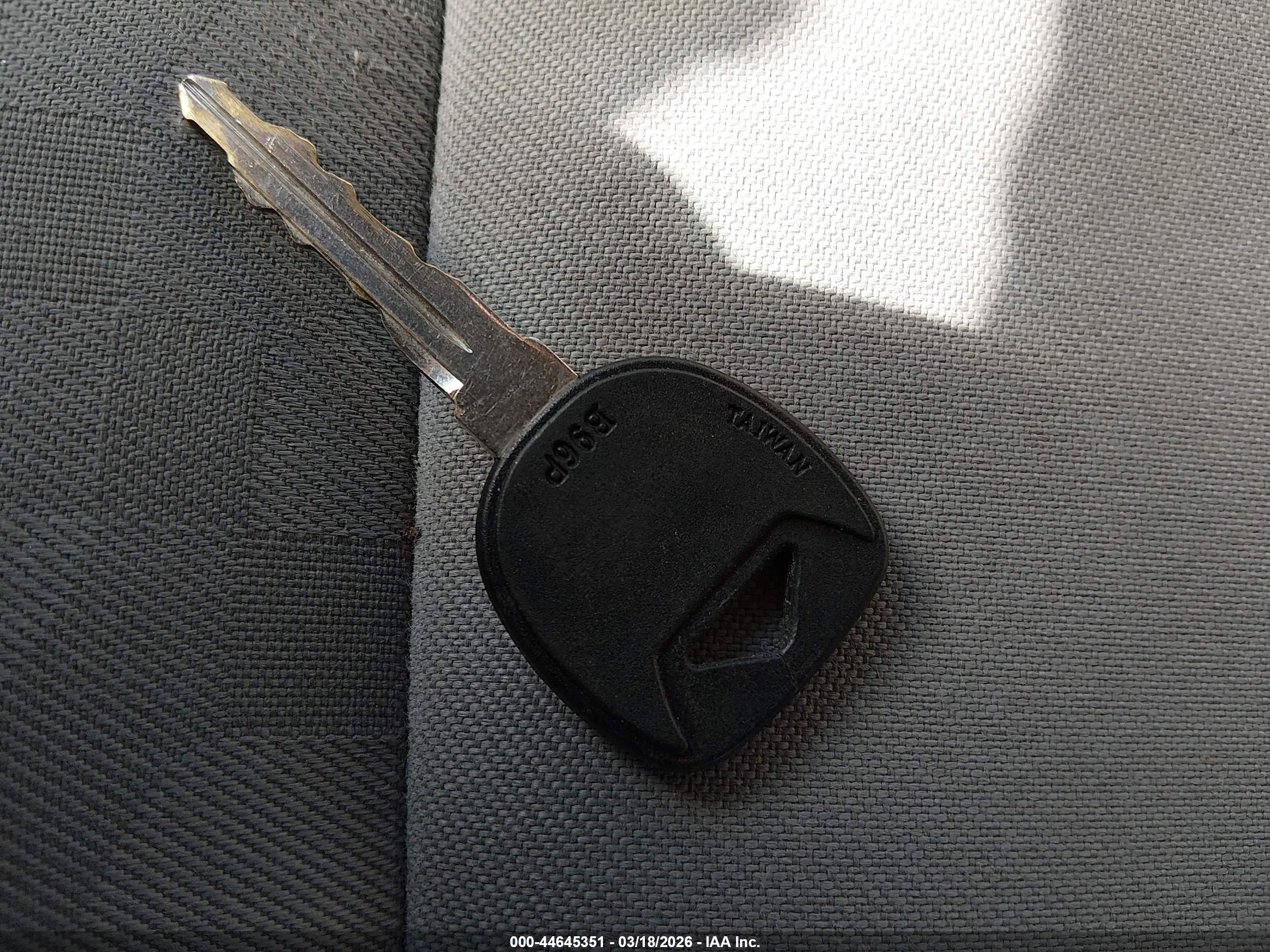 CHEVROLET EQUINOX image 11