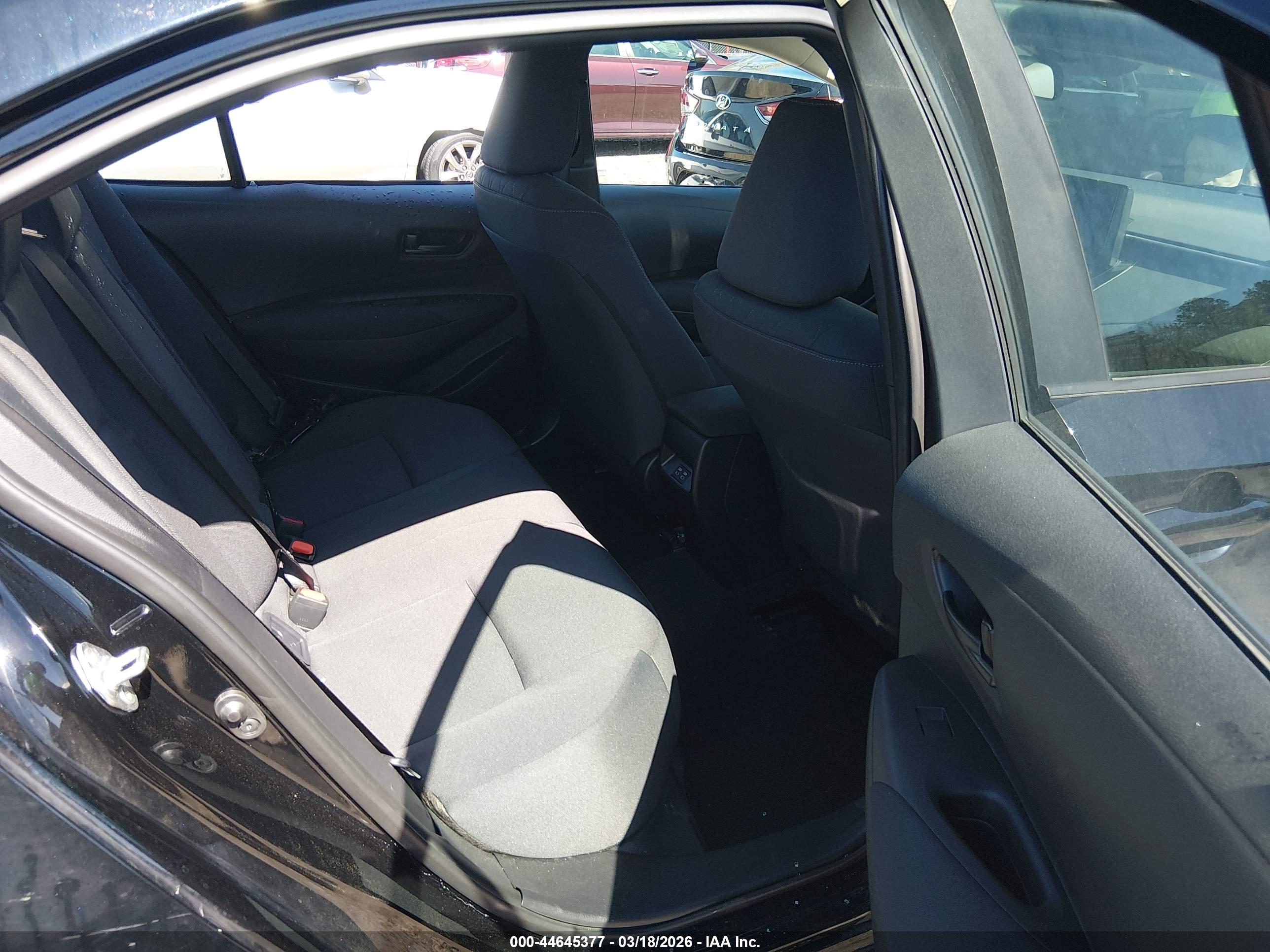 TOYOTA COROLLA image 8