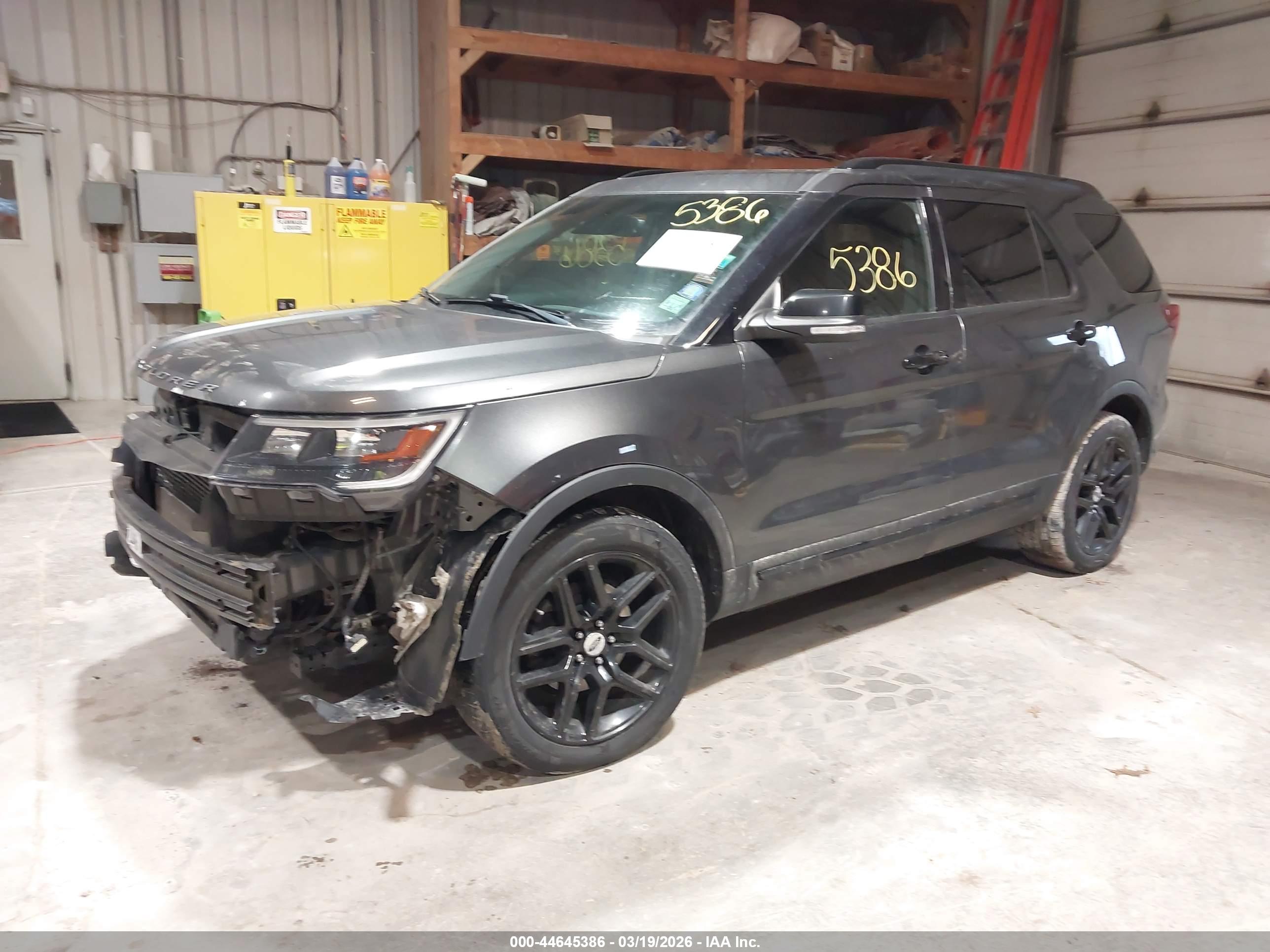 FORD EXPLORER image 2