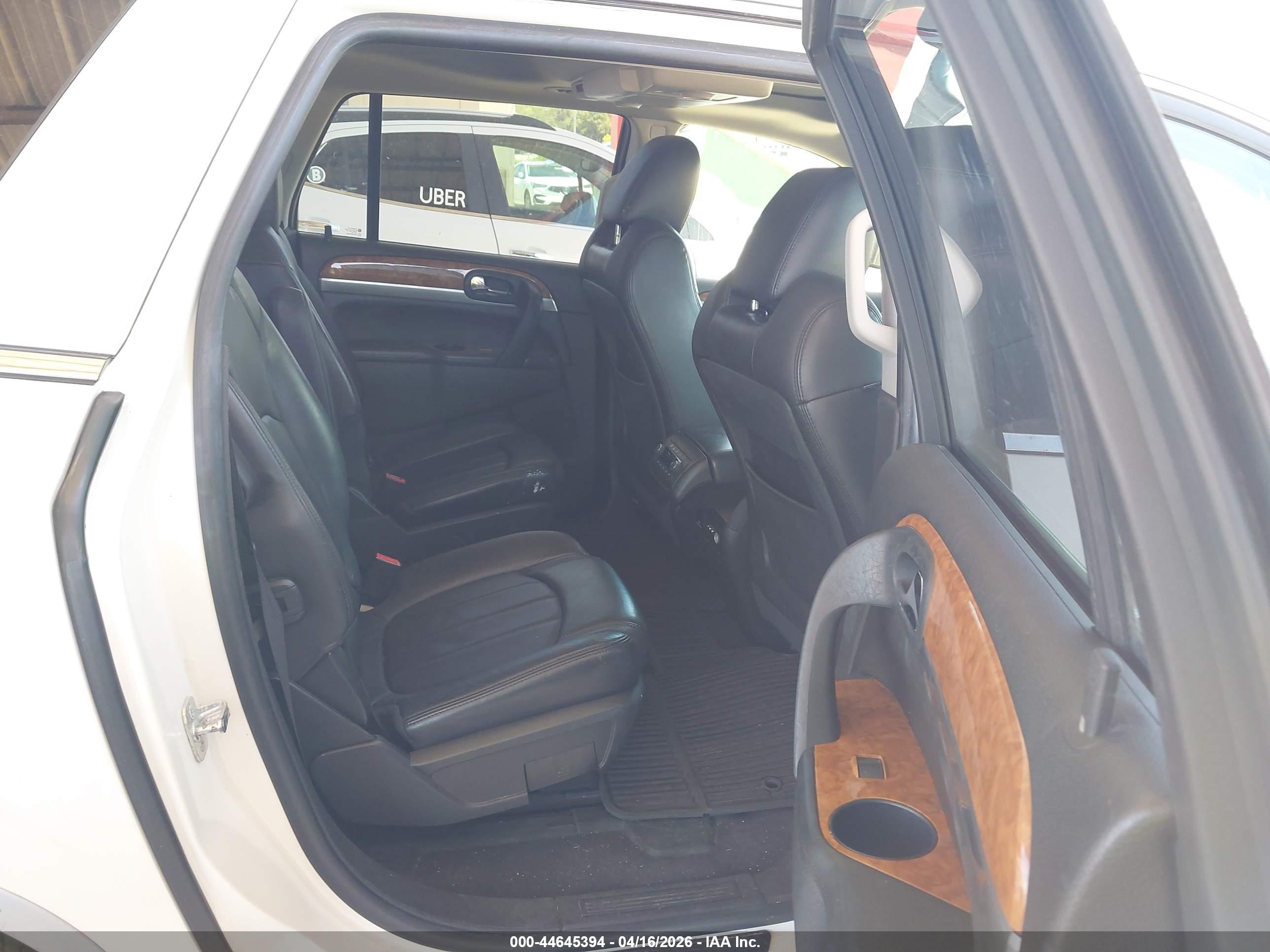 BUICK ENCLAVE image 8