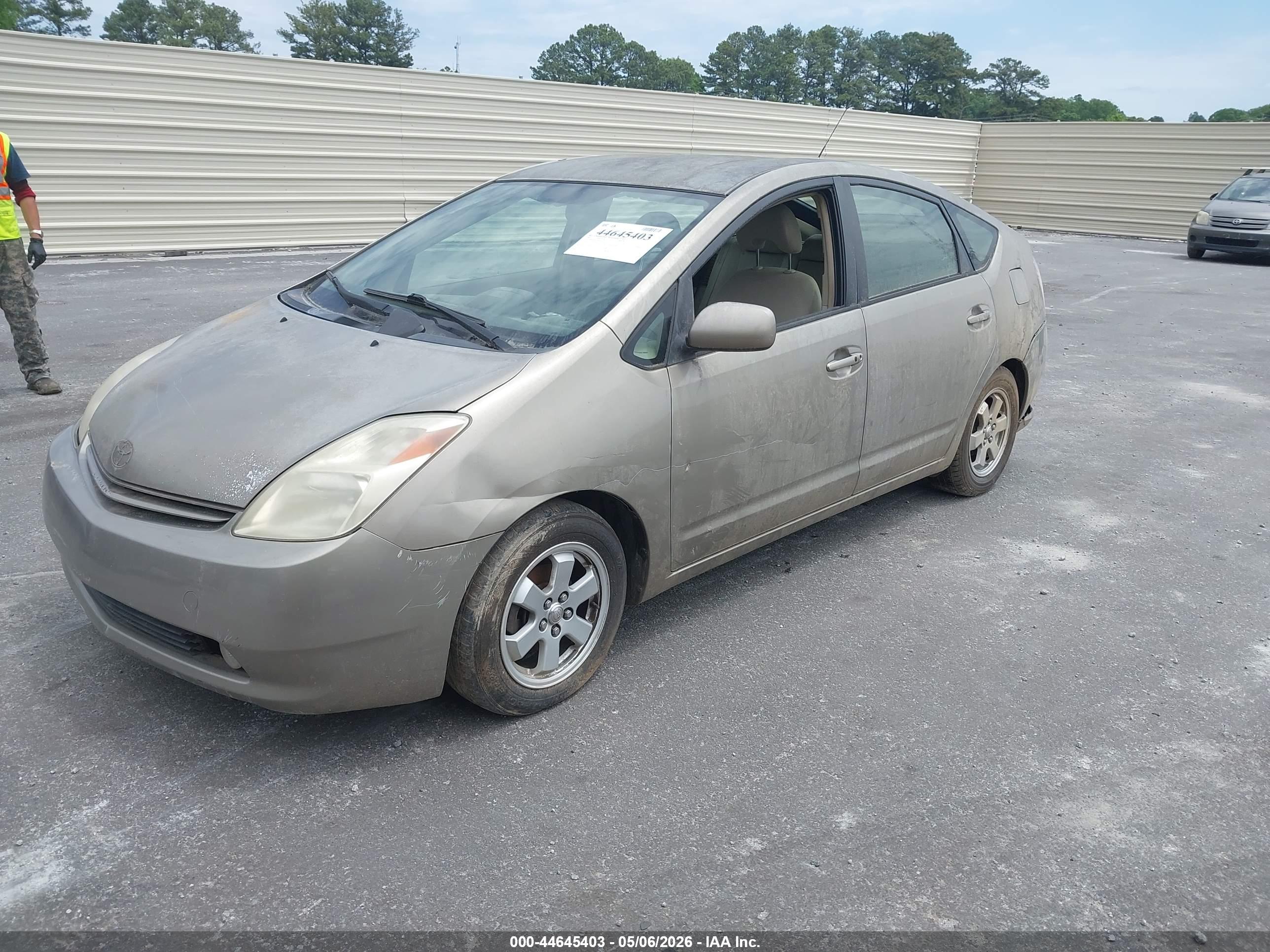 TOYOTA PRIUS image 2