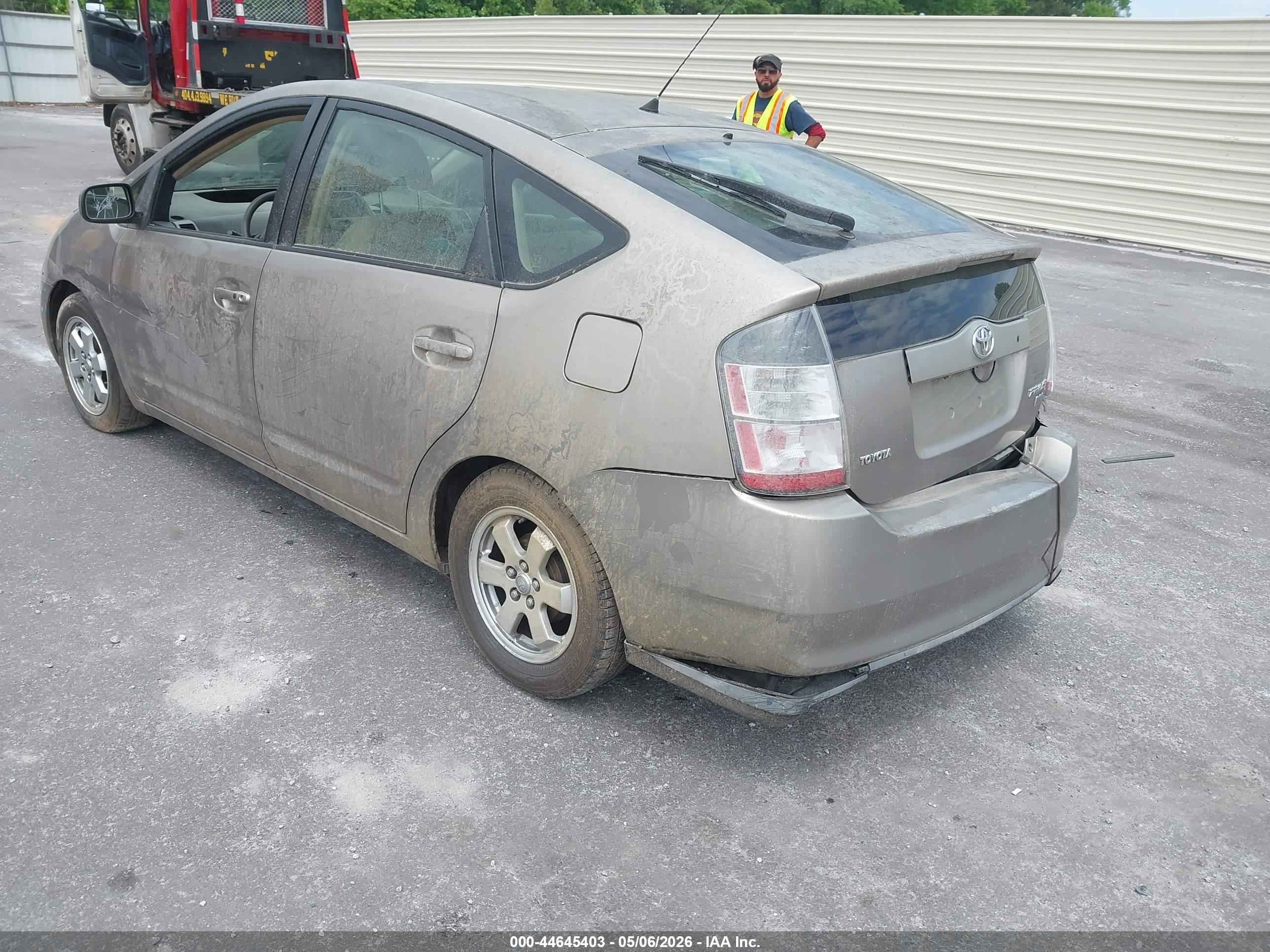 TOYOTA PRIUS image 3