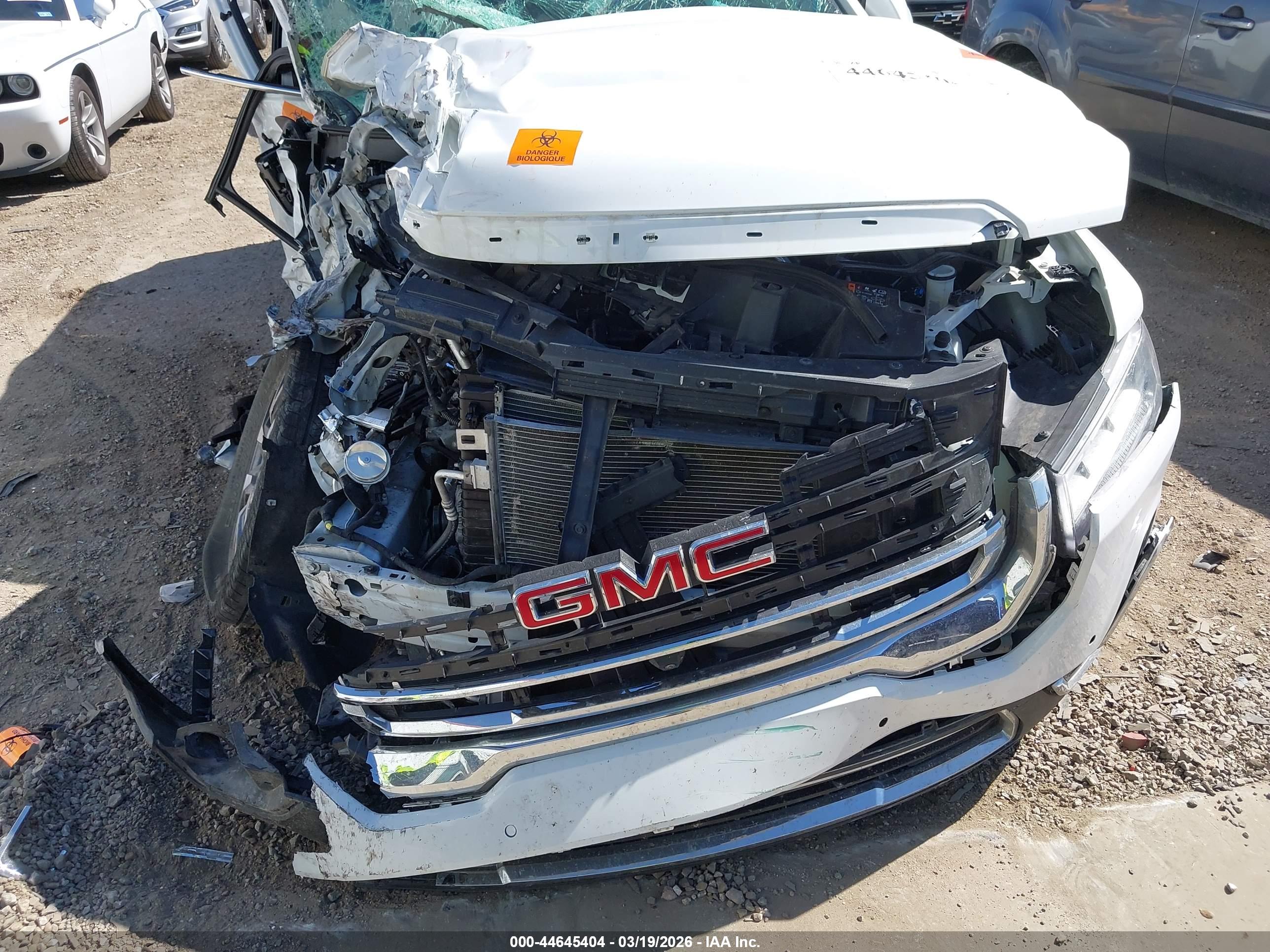 GMC ACADIA image 6