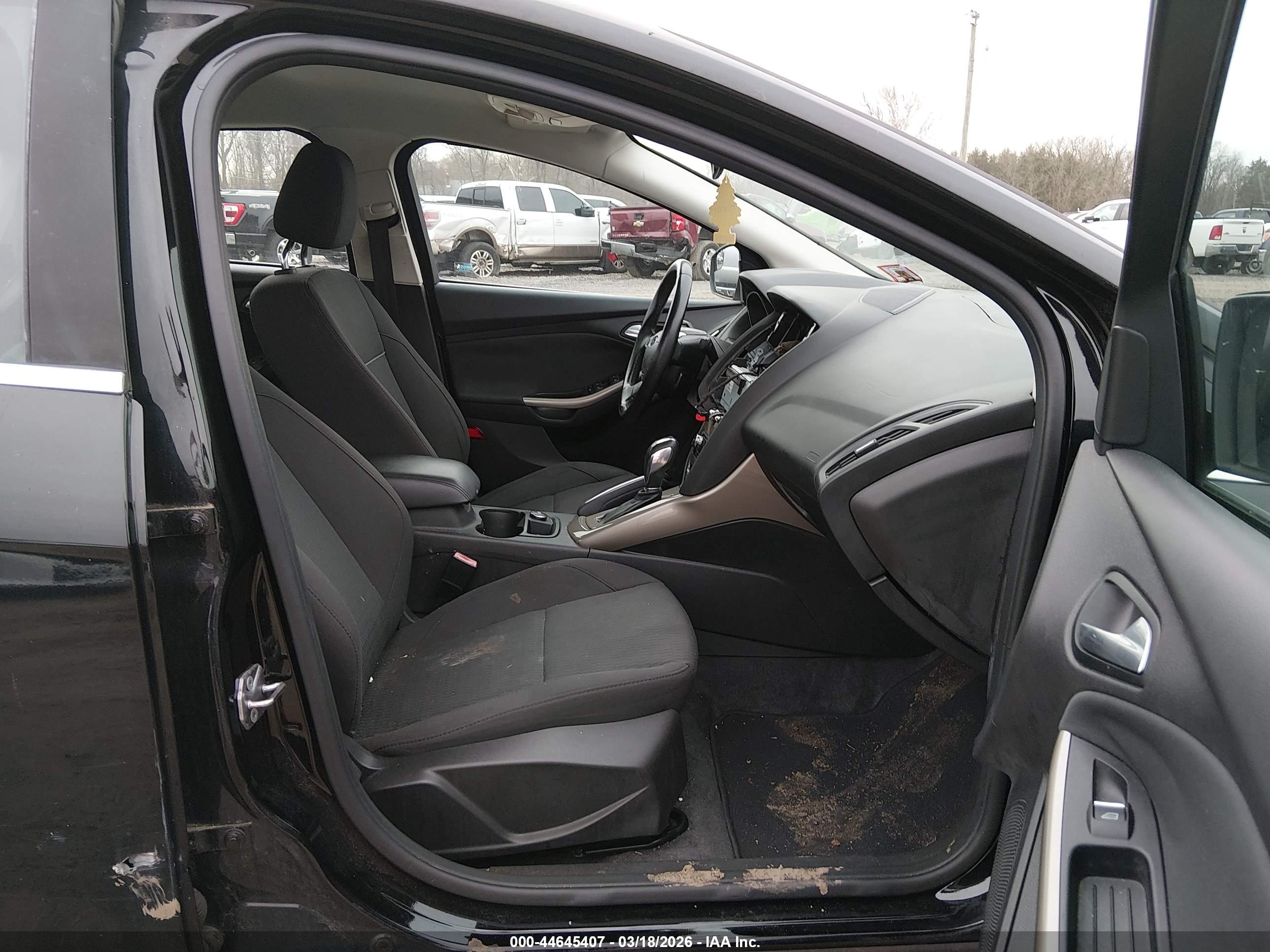 FORD FOCUS image 5