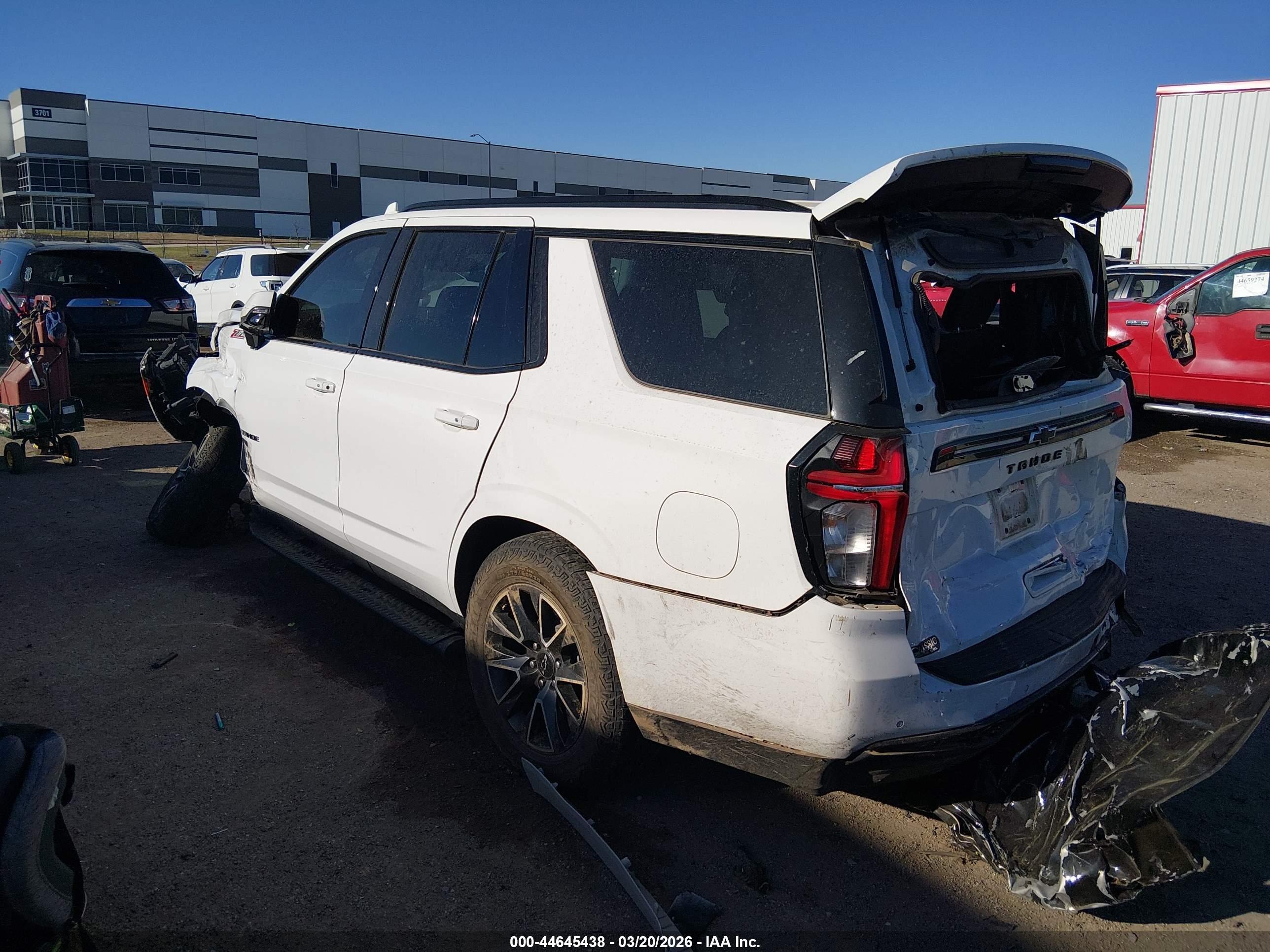 CHEVROLET TAHOE image 3