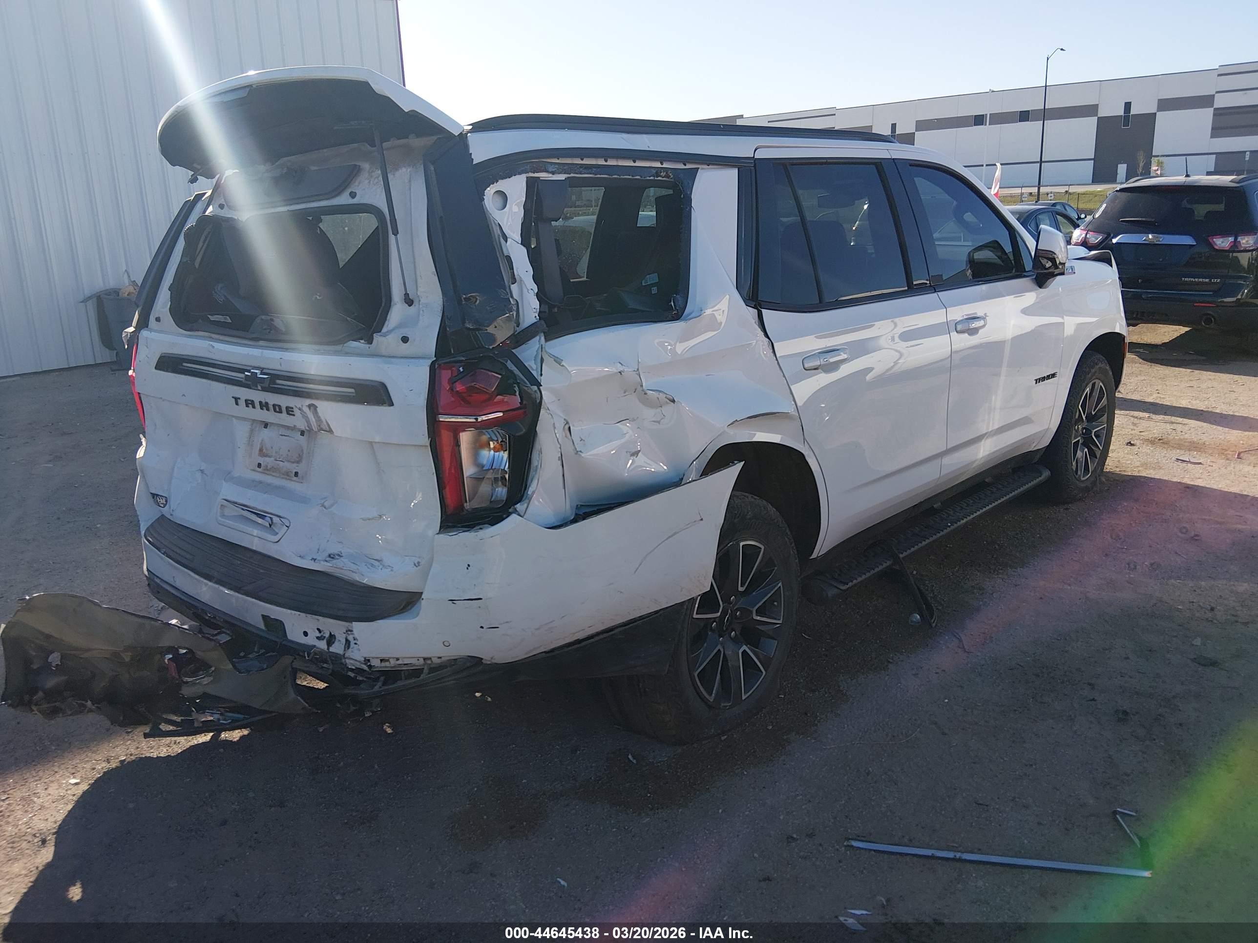 CHEVROLET TAHOE image 4