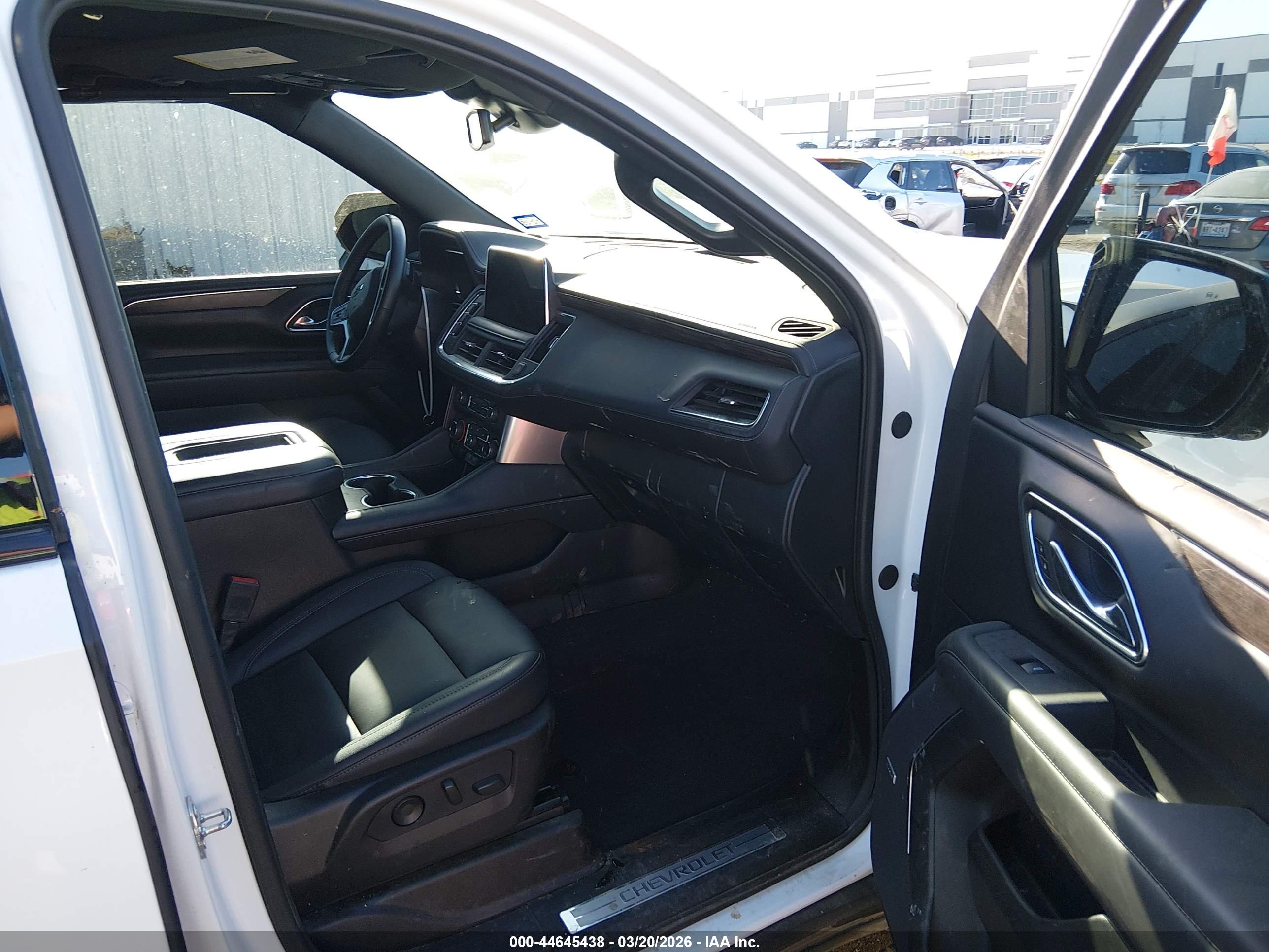 CHEVROLET TAHOE image 5