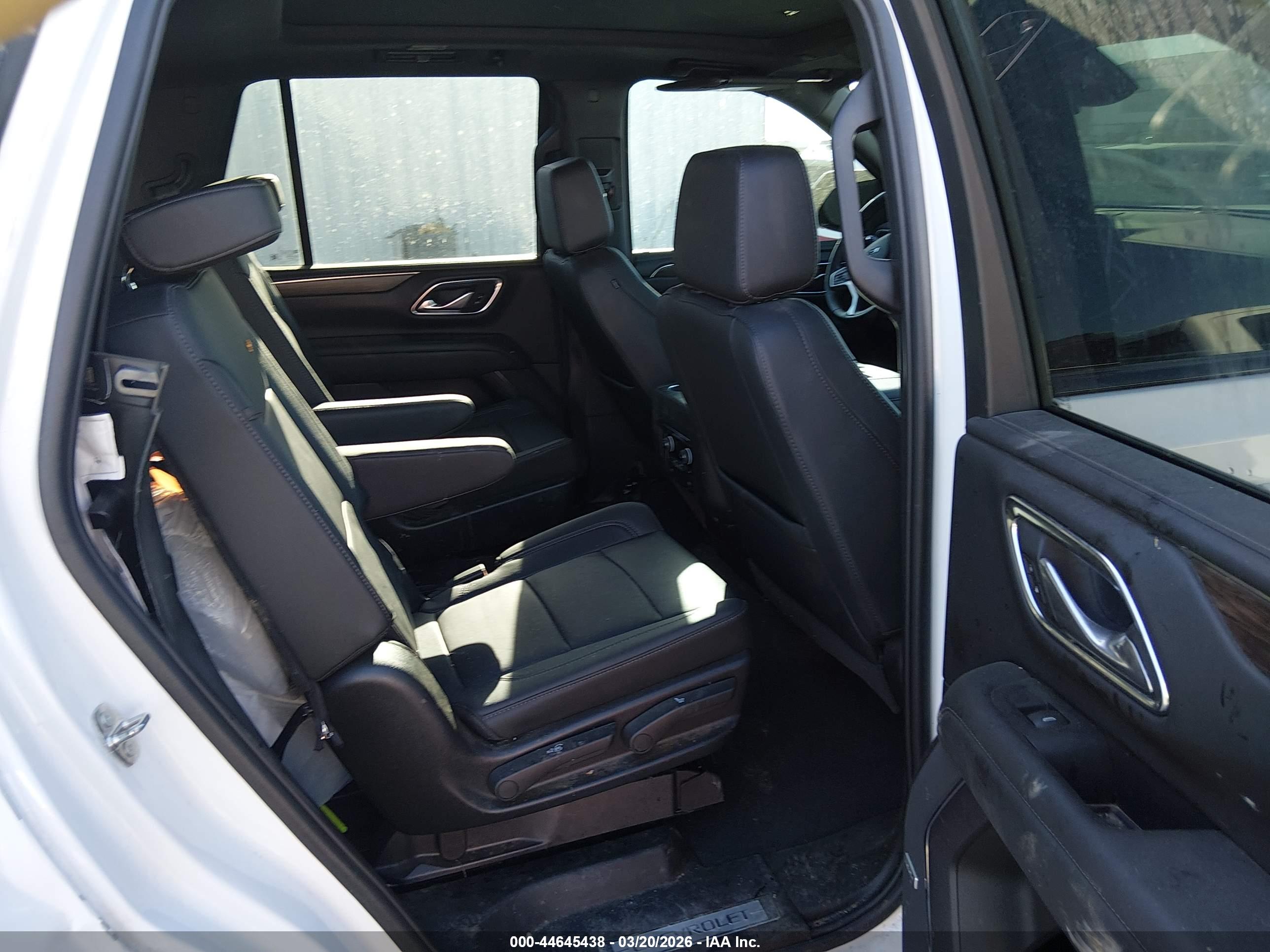 CHEVROLET TAHOE image 8
