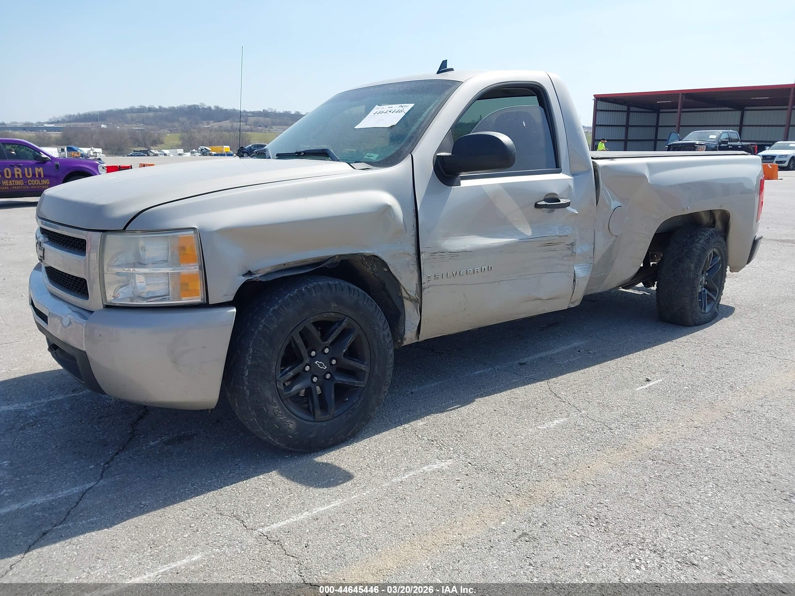 CHEVROLET SILVERADO image 2