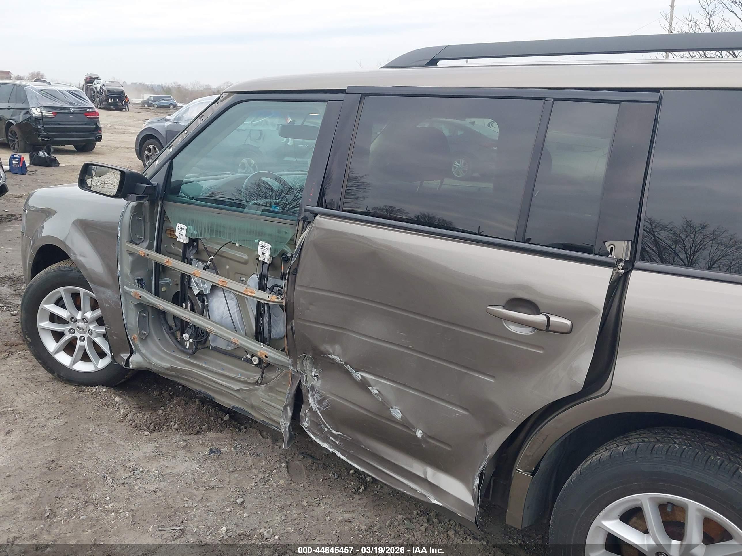 FORD FLEX image 6