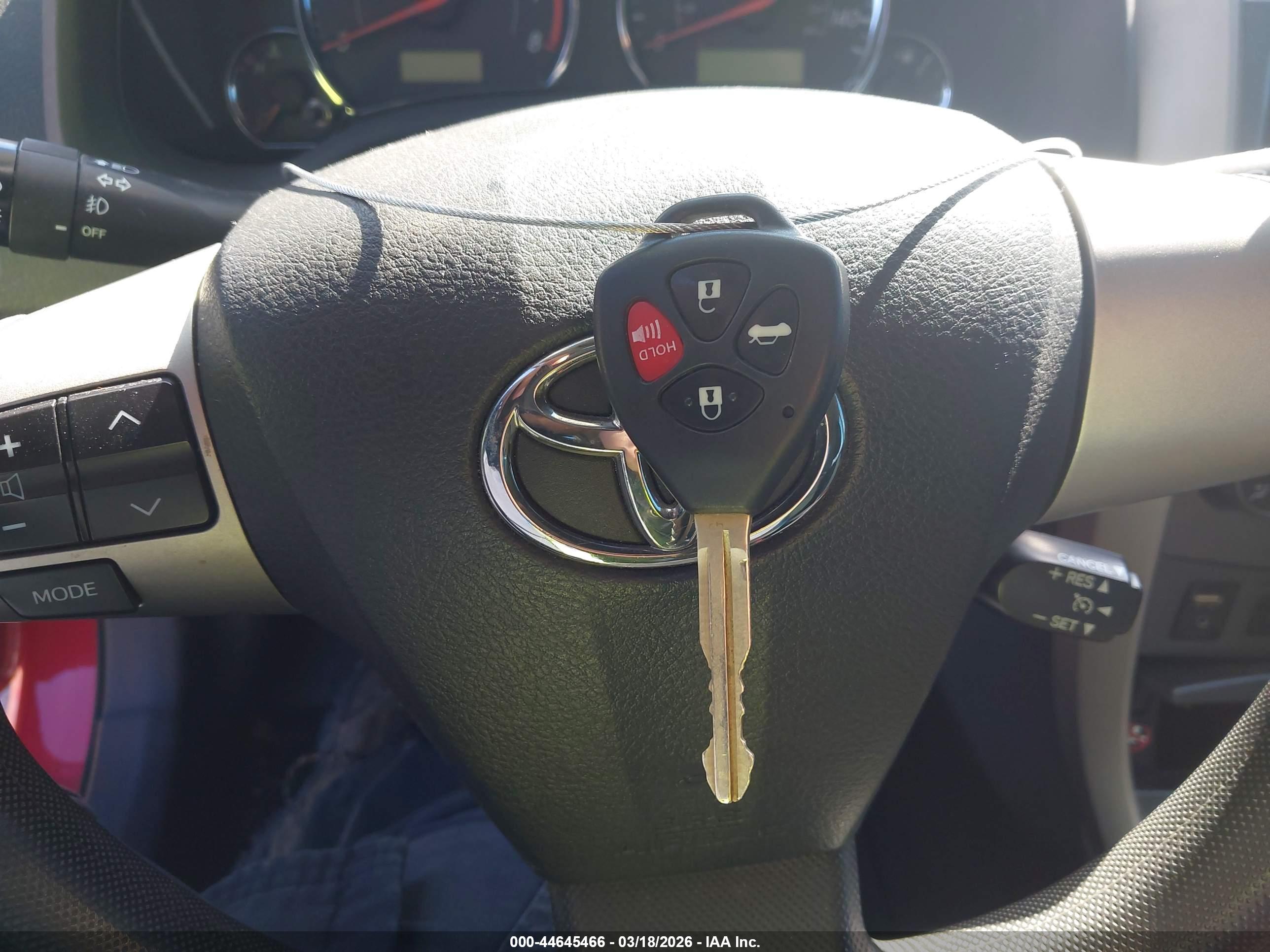 TOYOTA COROLLA image 11