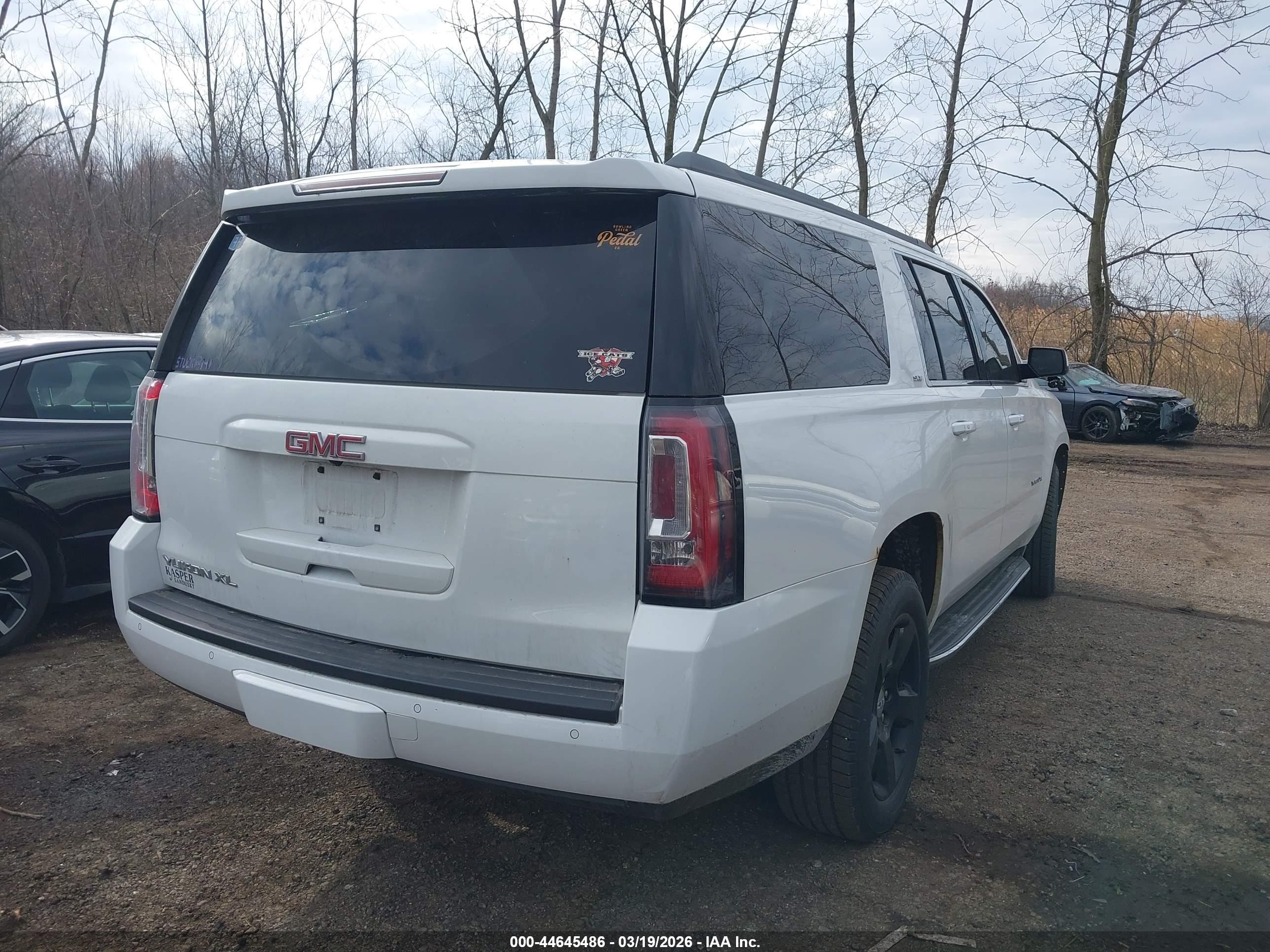 GMC YUKON image 4