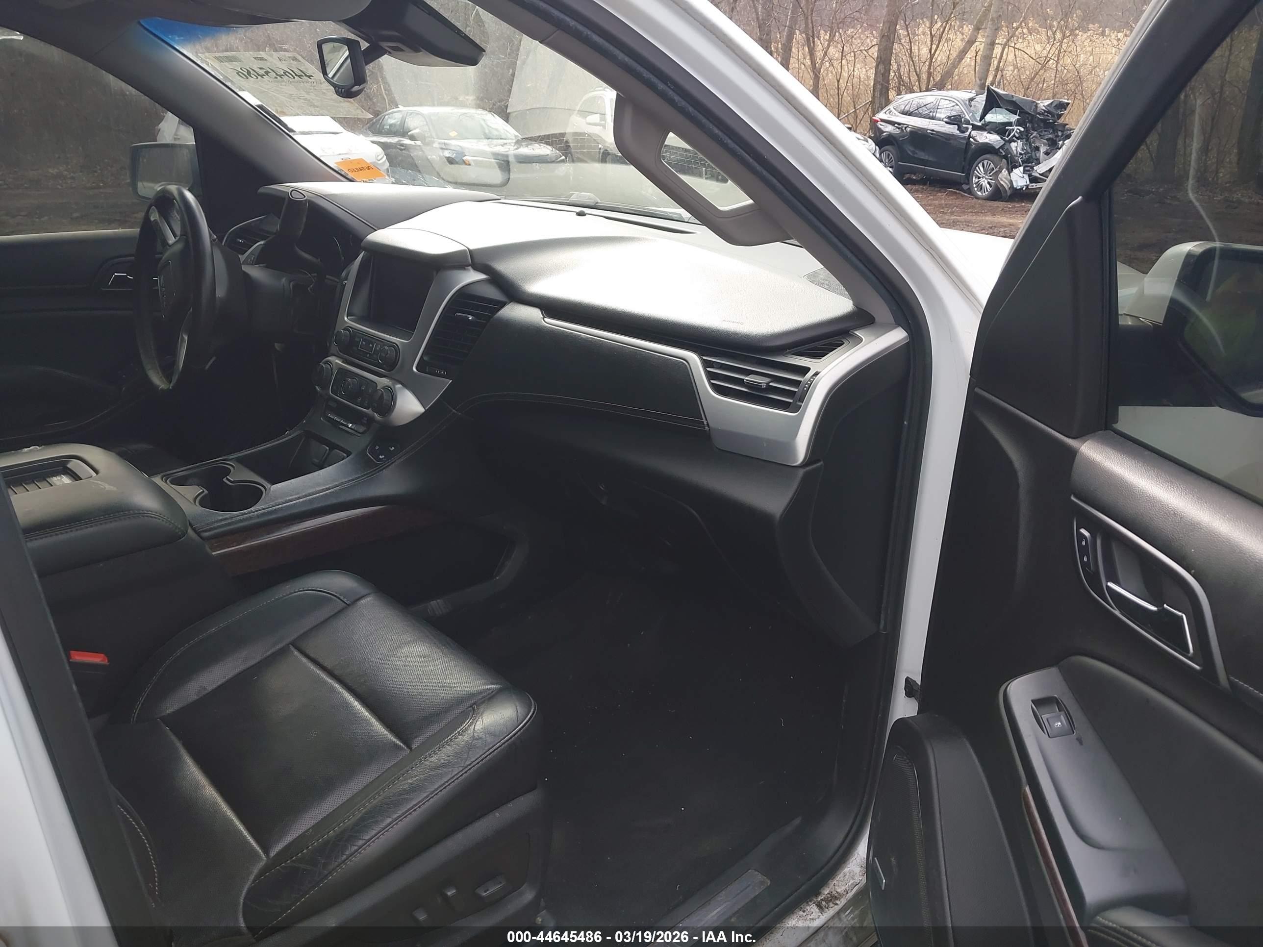 GMC YUKON image 5