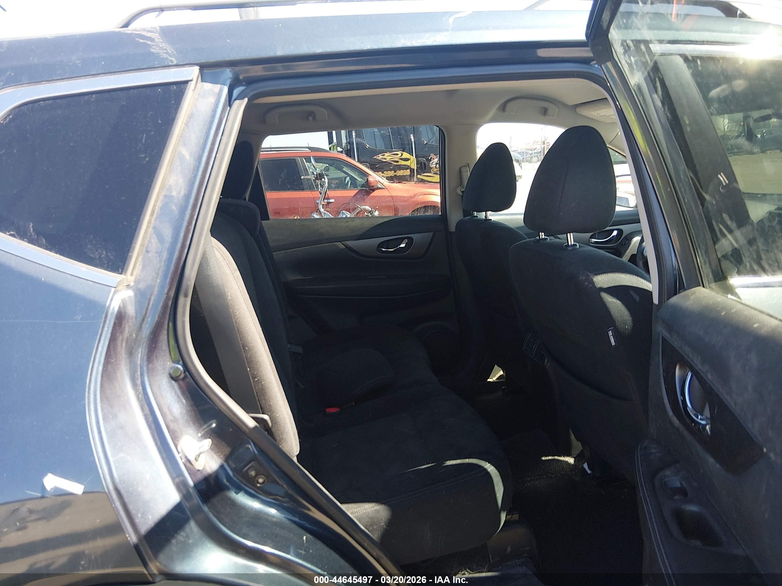 NISSAN ROGUE image 8