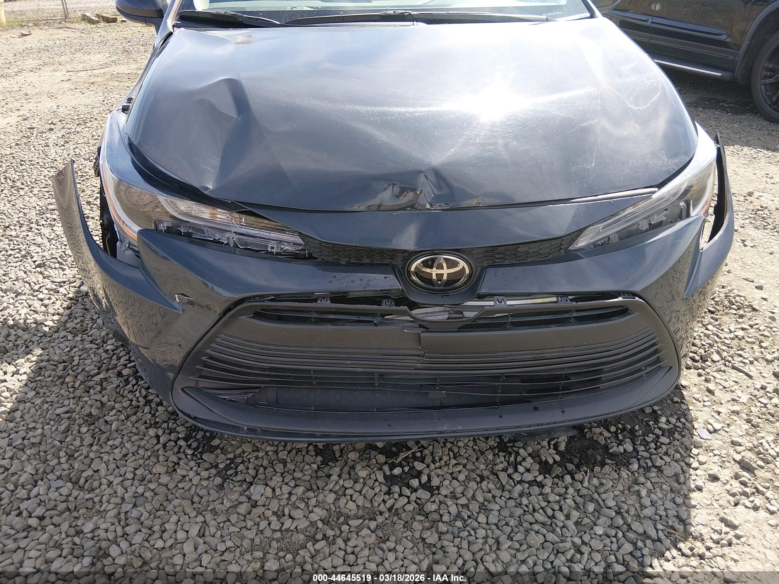TOYOTA COROLLA image 6