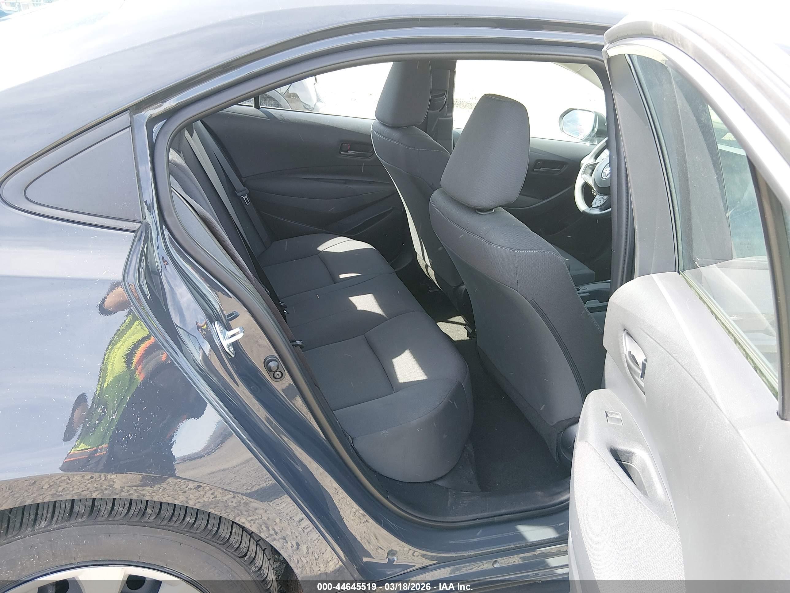TOYOTA COROLLA image 8