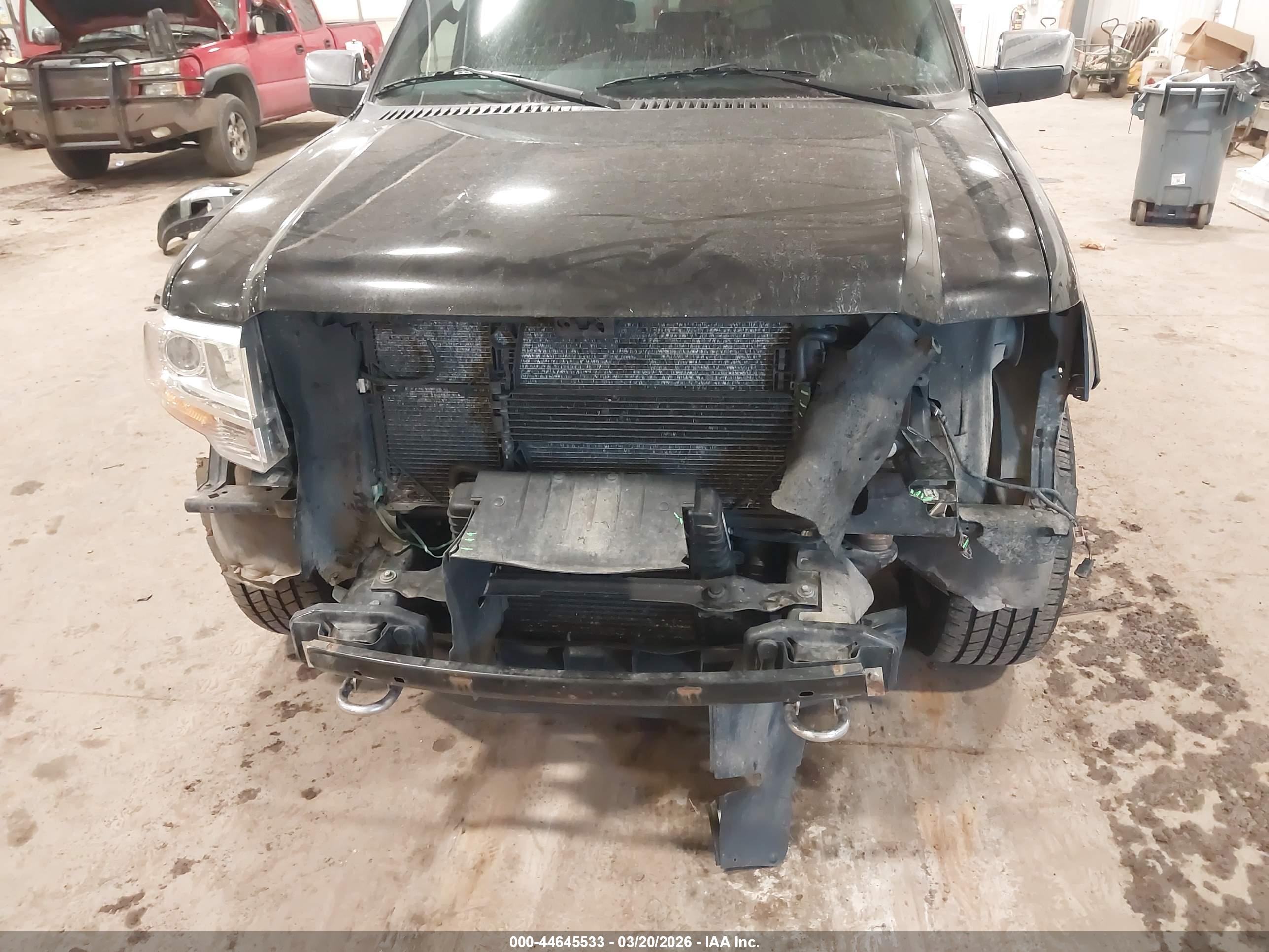 FORD EXPEDITION image 6