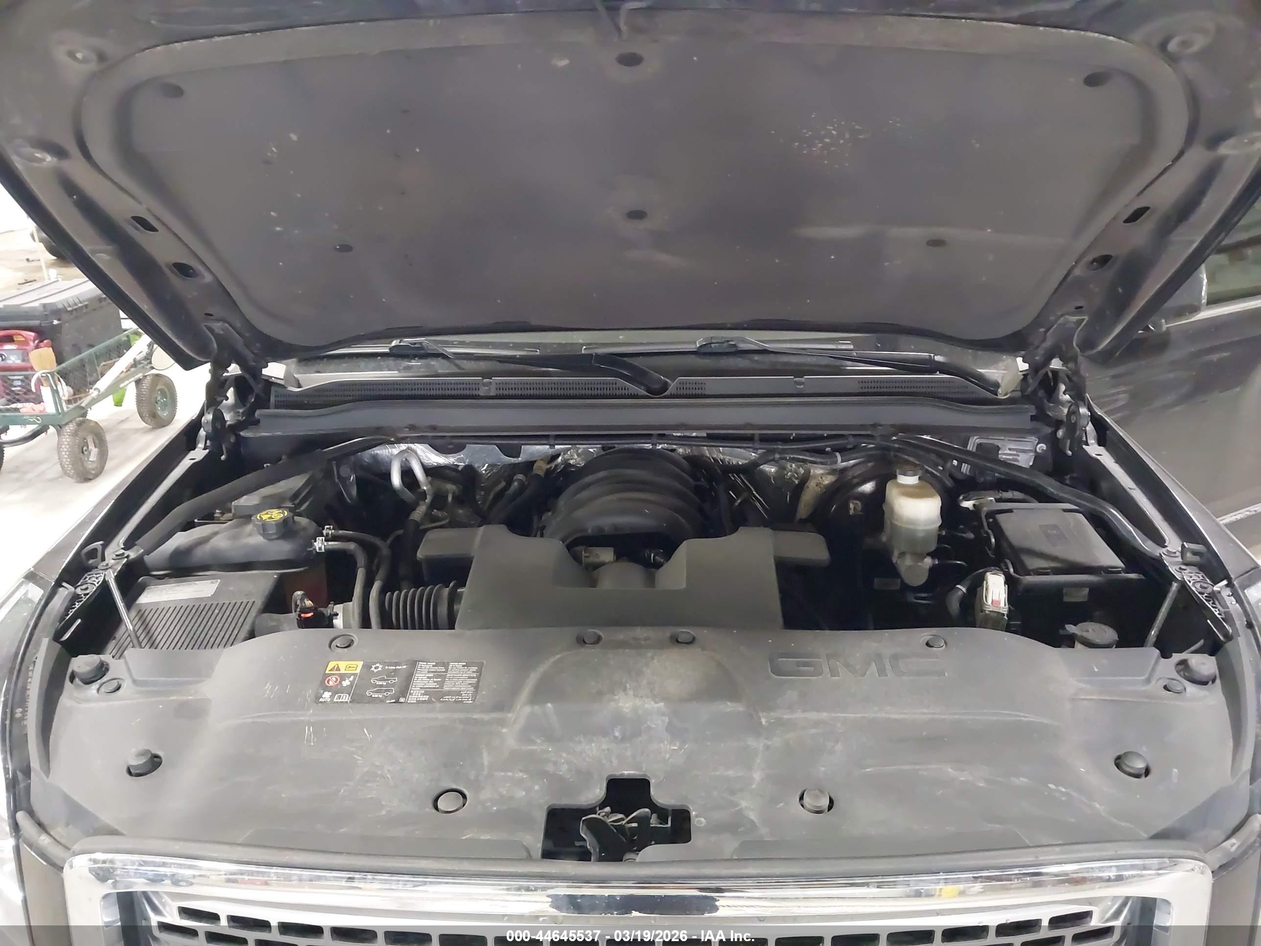 GMC YUKON image 10