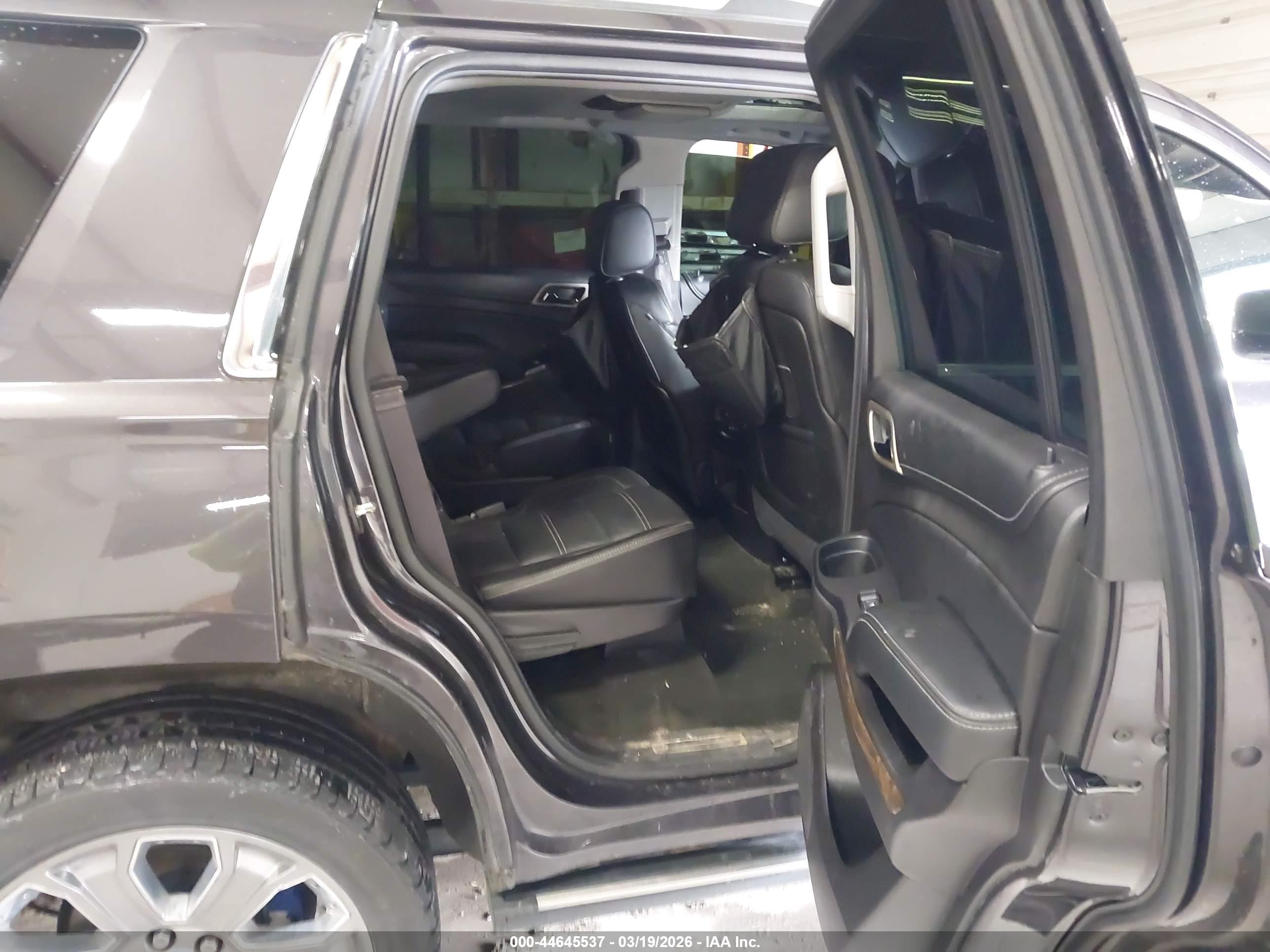 GMC YUKON image 8