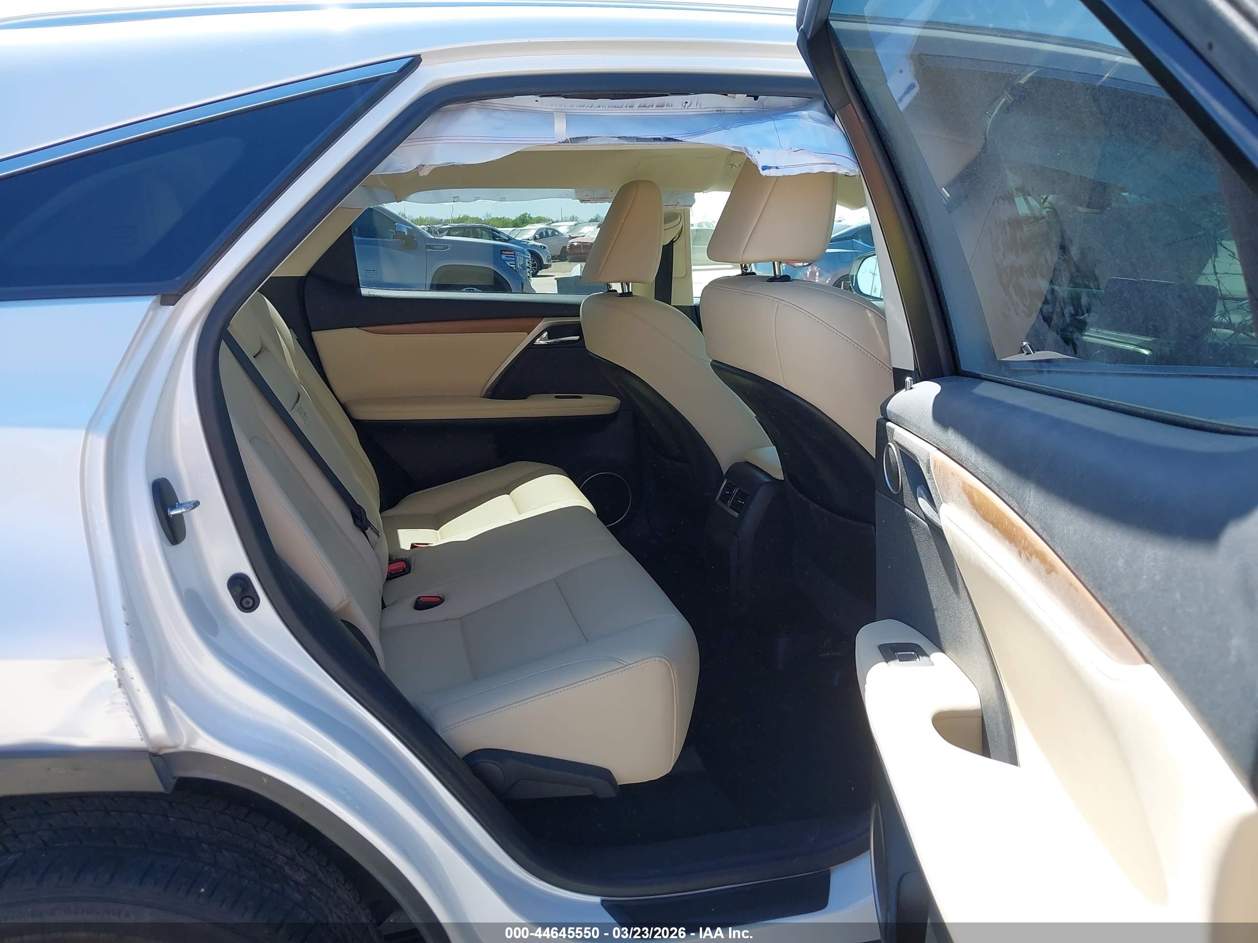 LEXUS RX image 8
