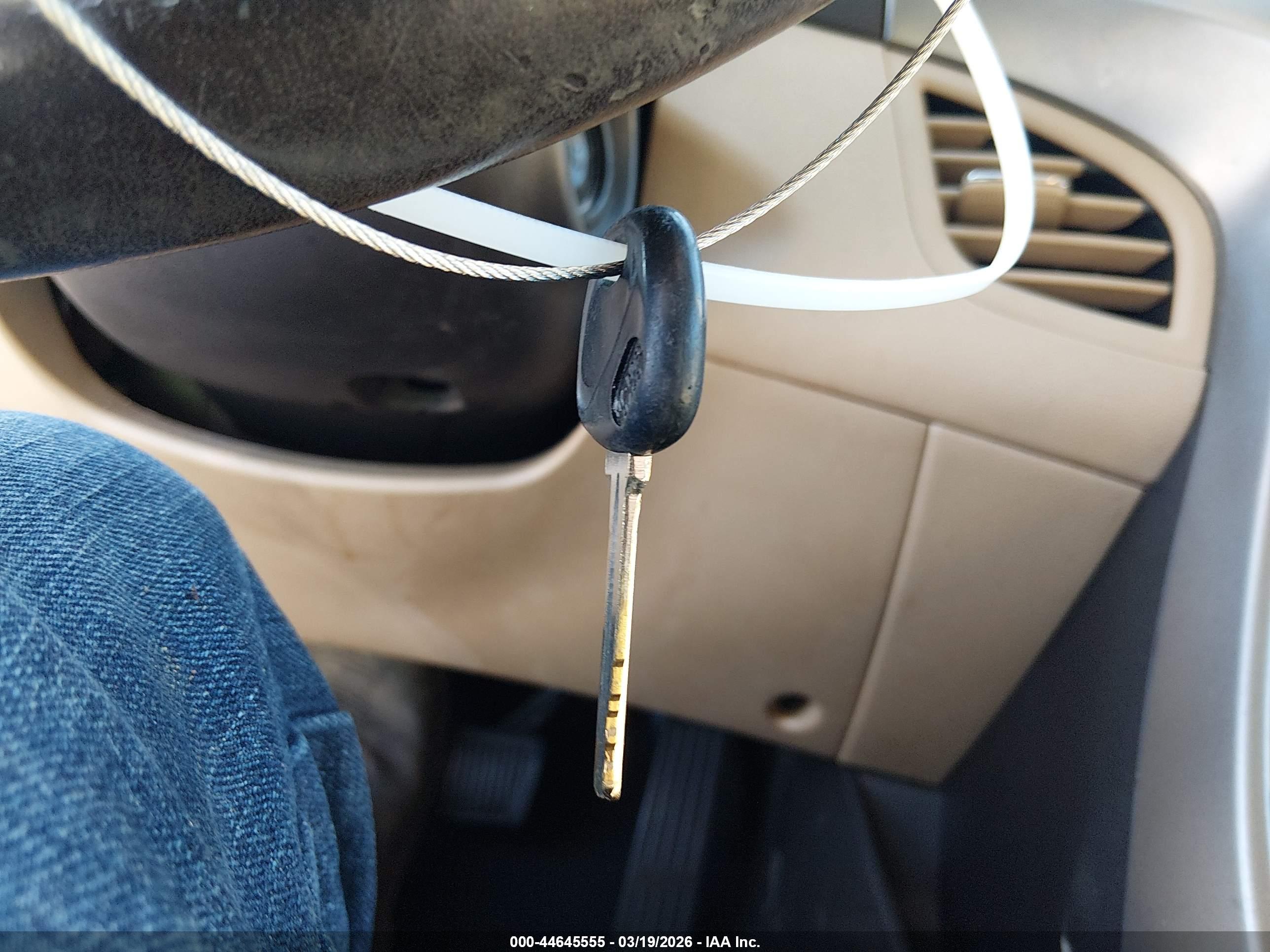 HYUNDAI ELANTRA image 11