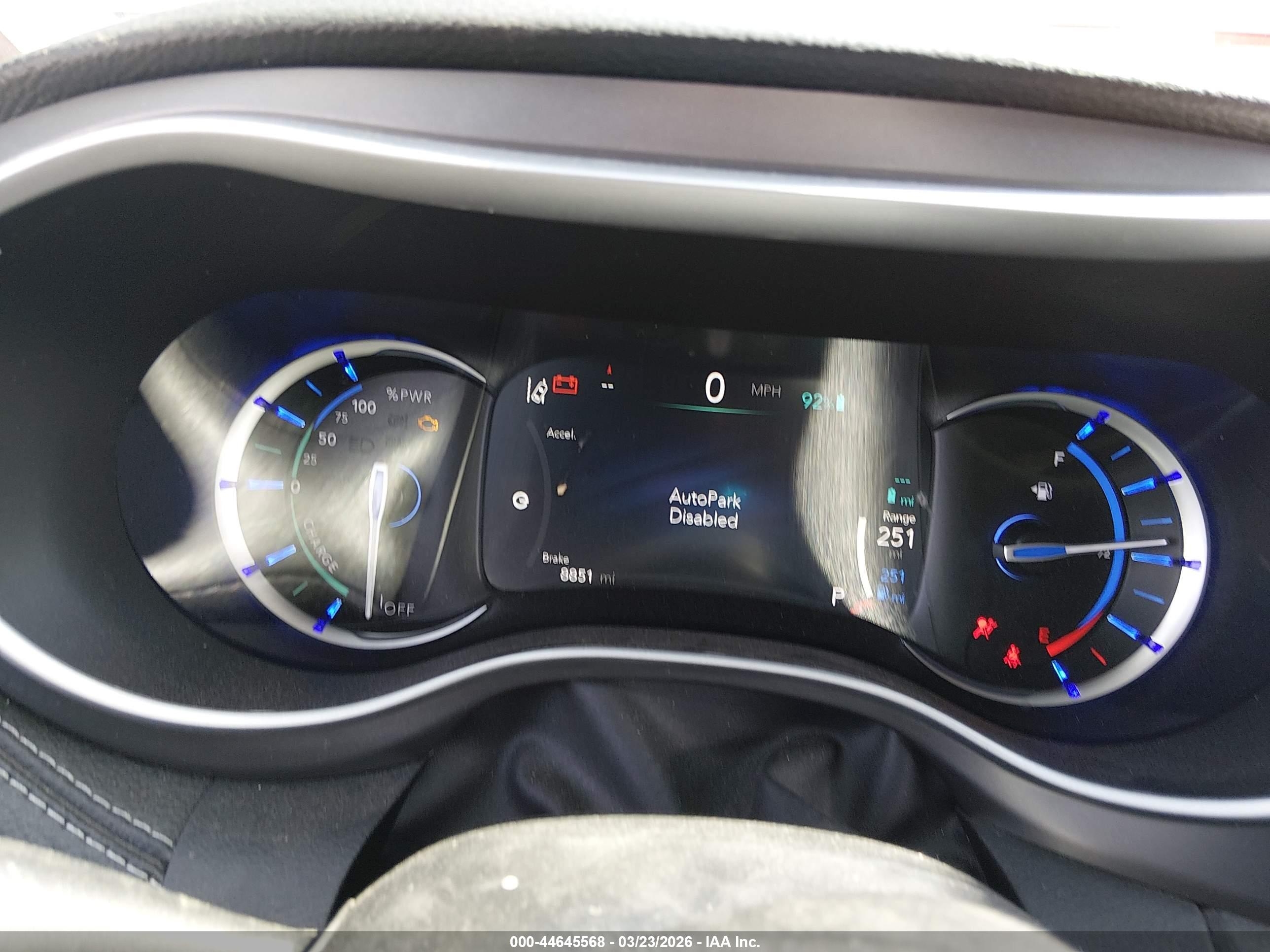 CHRYSLER PACIFICA image 7