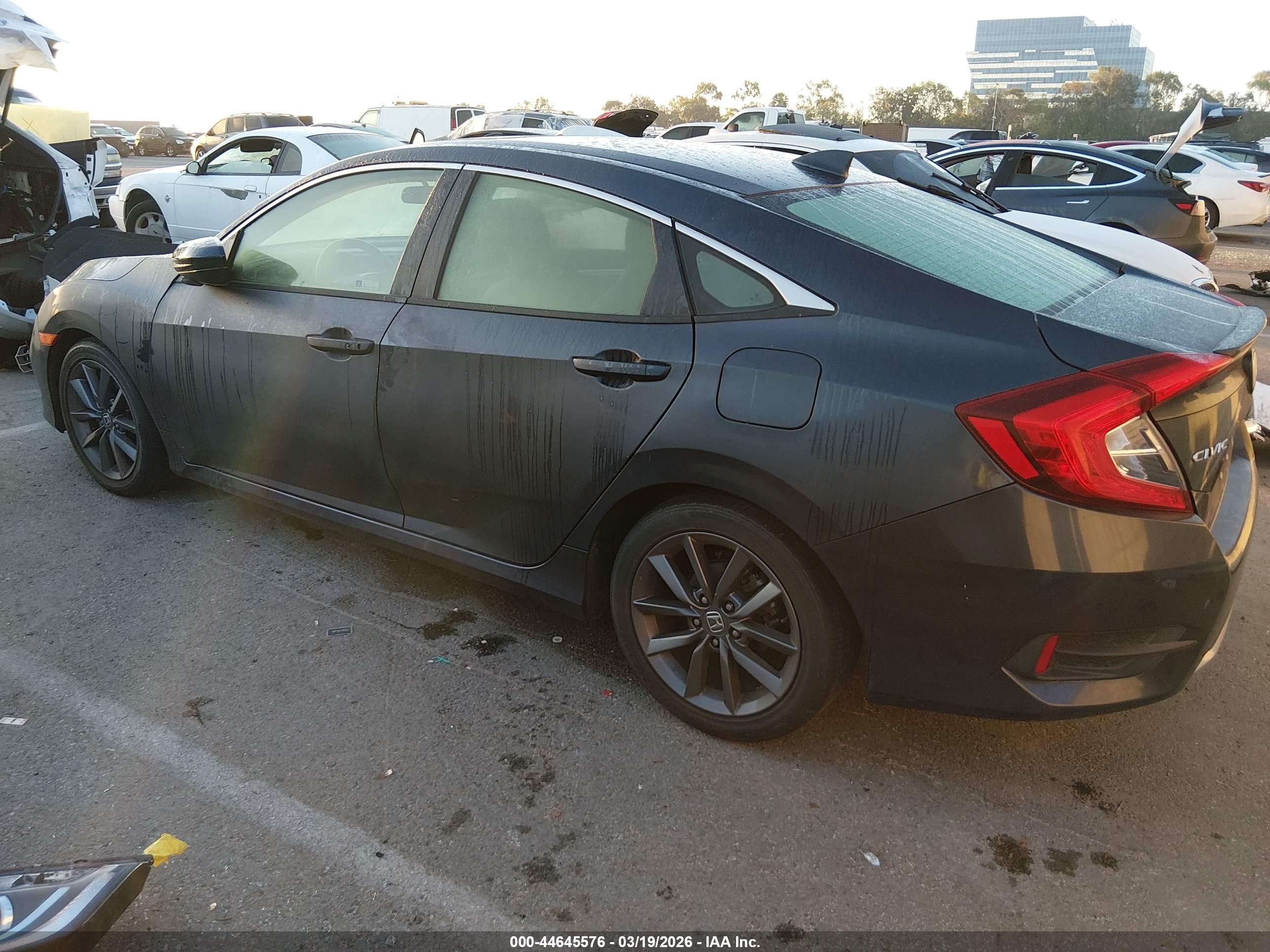 HONDA CIVIC image 3