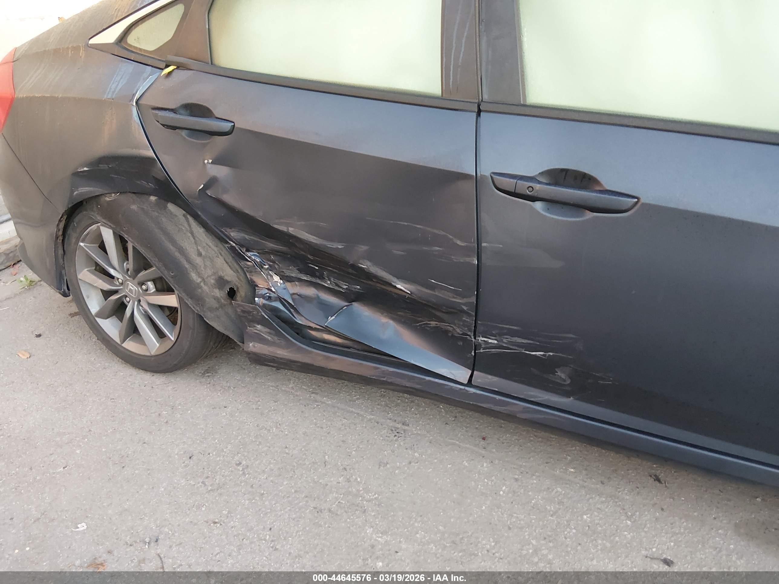 HONDA CIVIC image 6