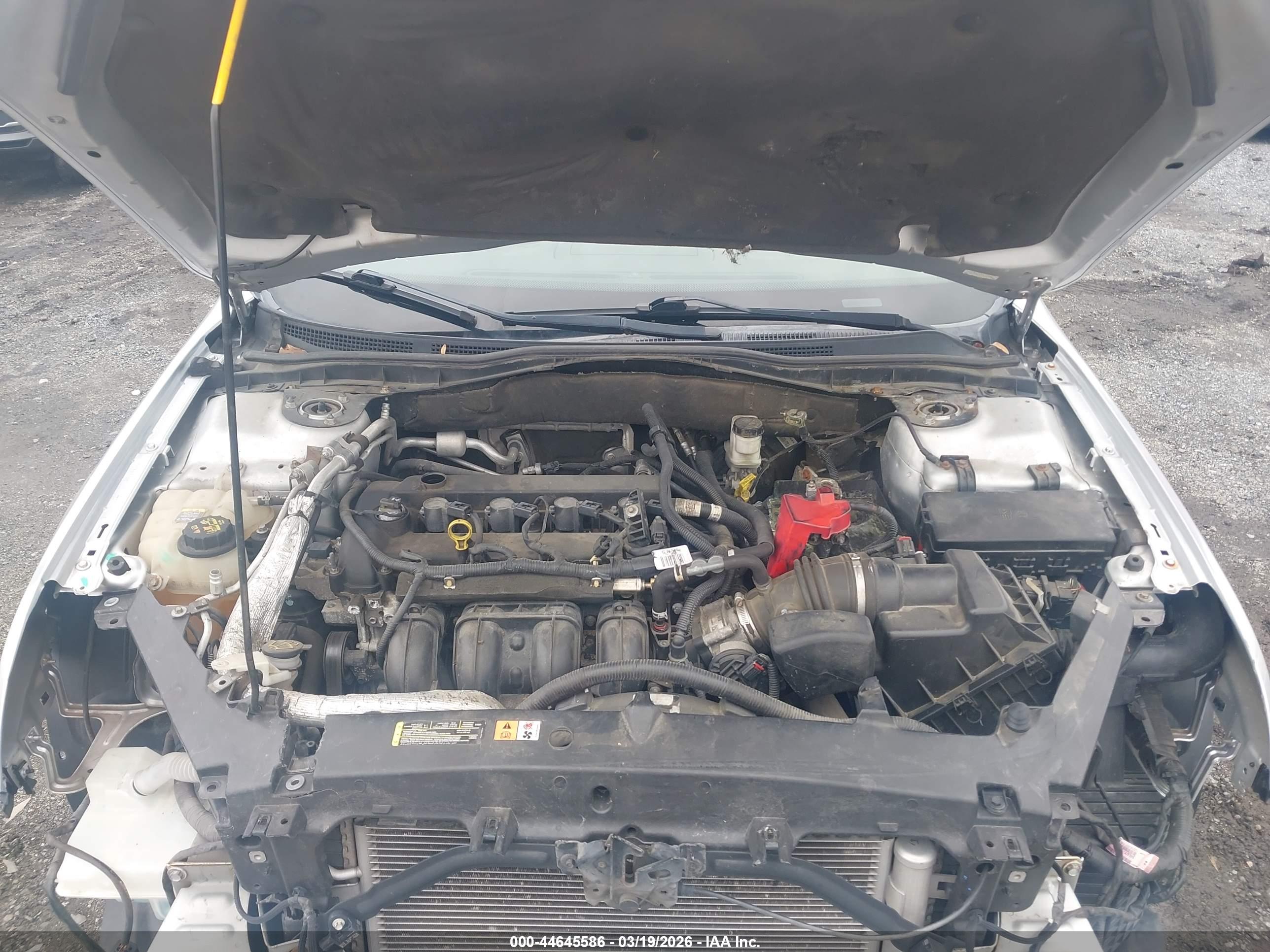 FORD FUSION image 10
