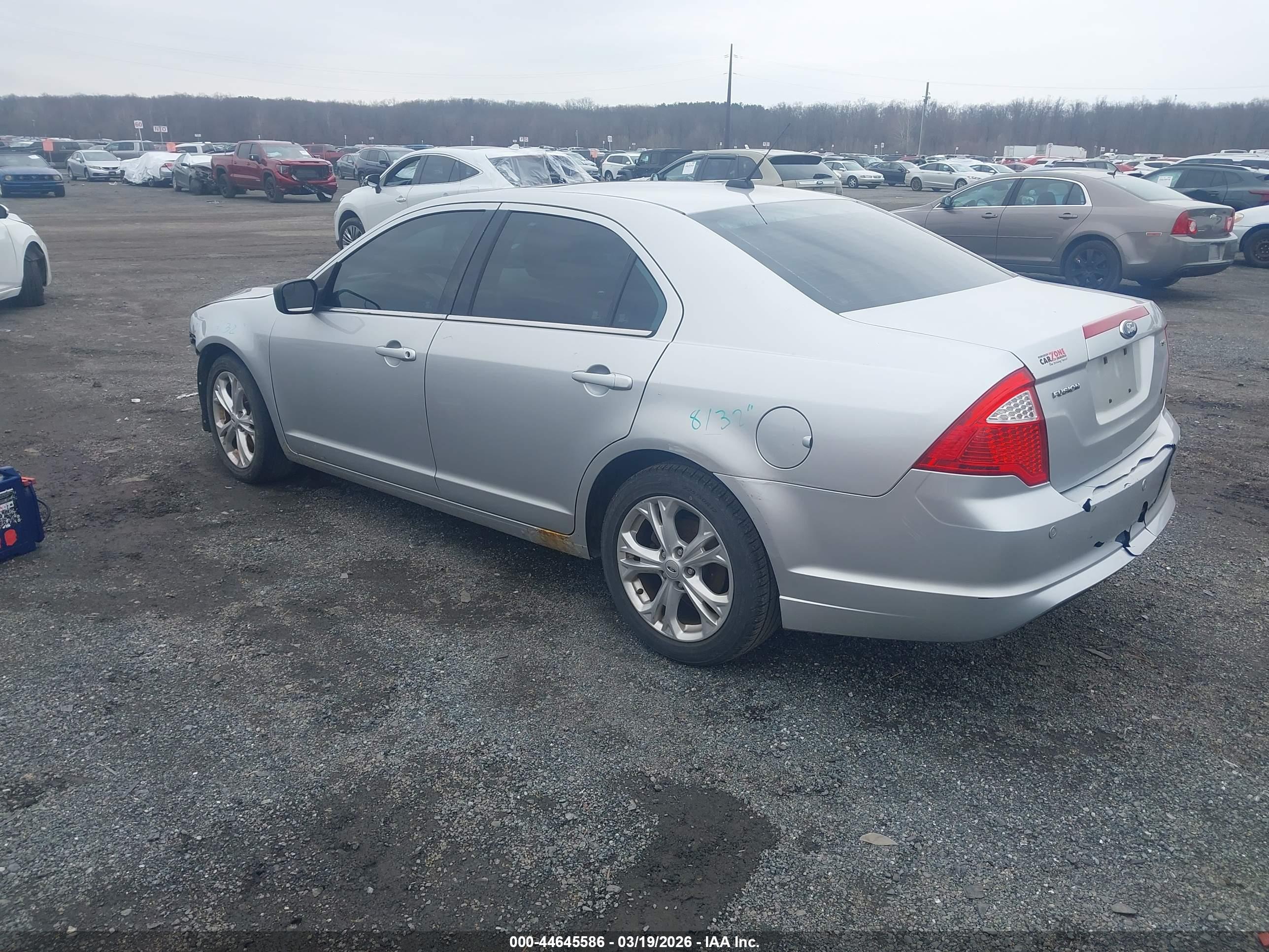 FORD FUSION image 3